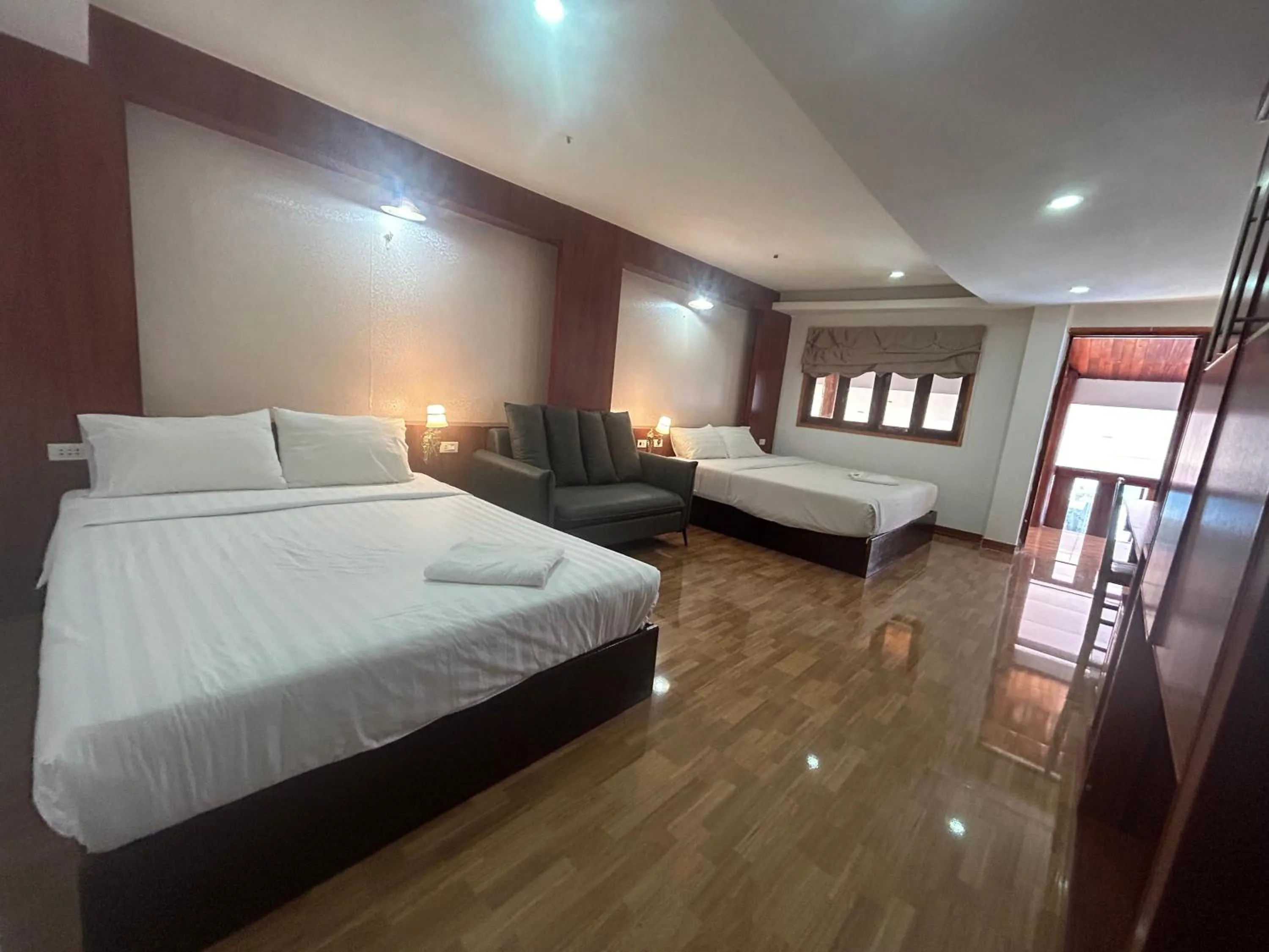 Bedroom, Bed in Vang Vieng Sky Mountain View Hotel