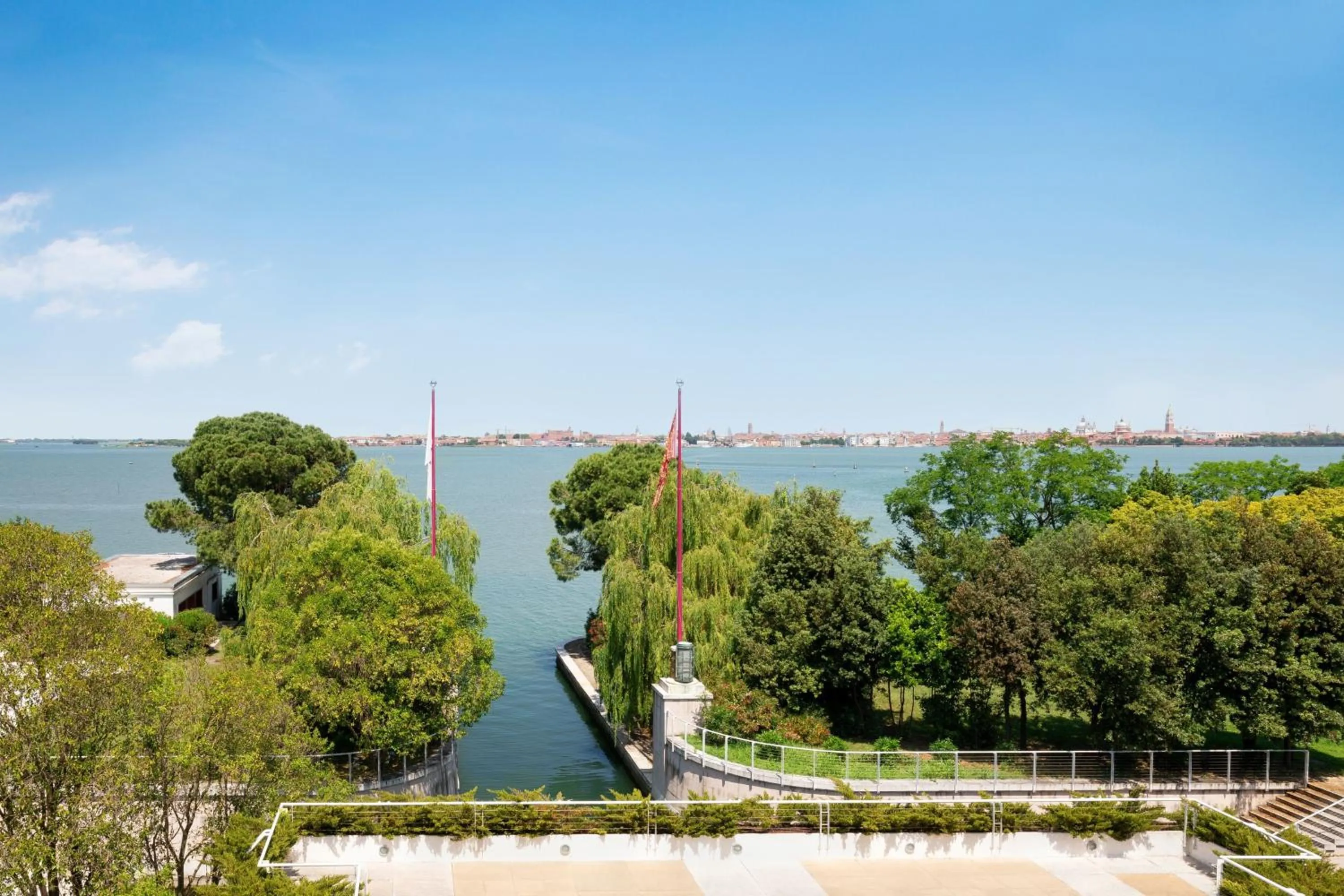Photo of the whole room in JW Marriott Venice Resort & Spa