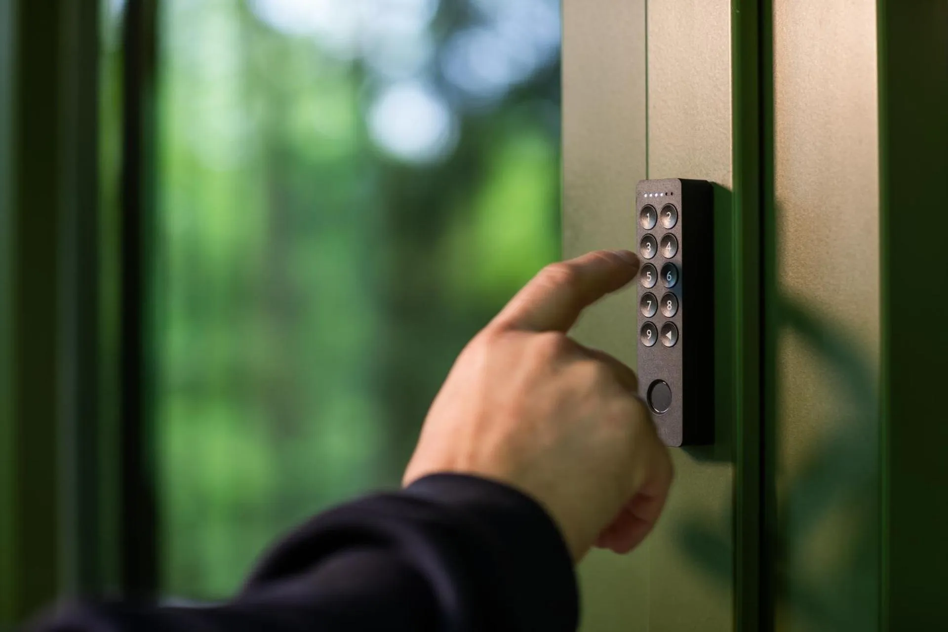 Facade/entrance in edelførst Baumhäuser