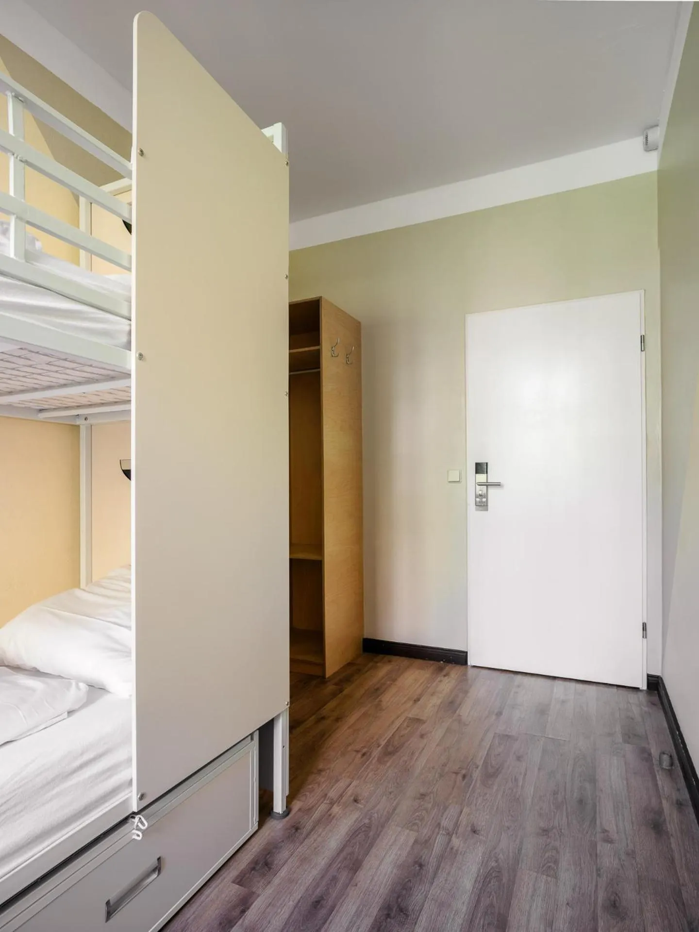 Photo of the whole room, Bed in EastSeven Berlin Hostel