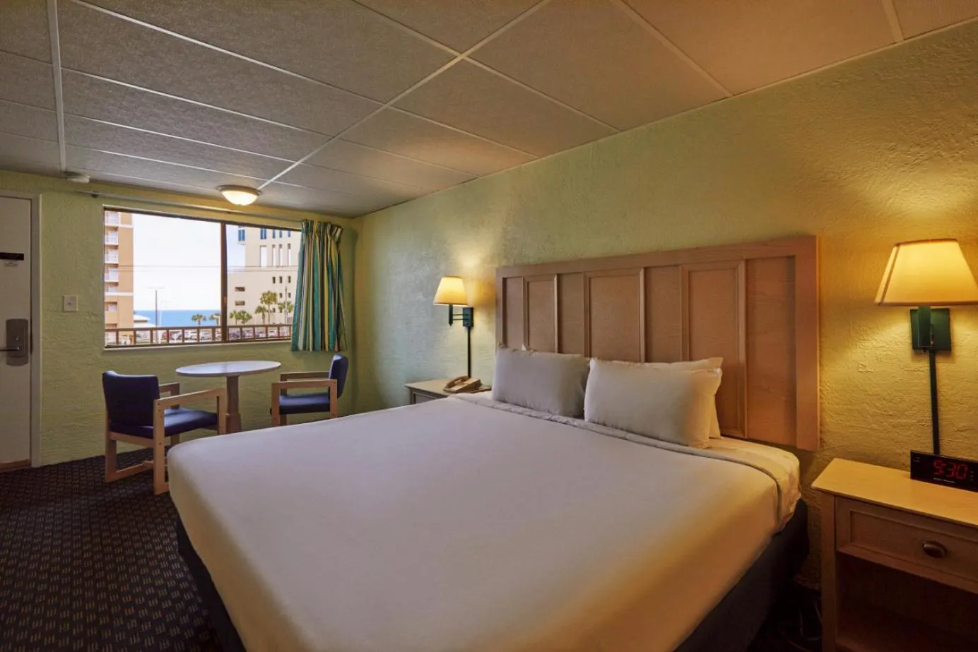 Northside Across Street from the Beach (No Beach View)  1 King Bed in Palmetto Beachfront Hotel, a By The Sea Resort