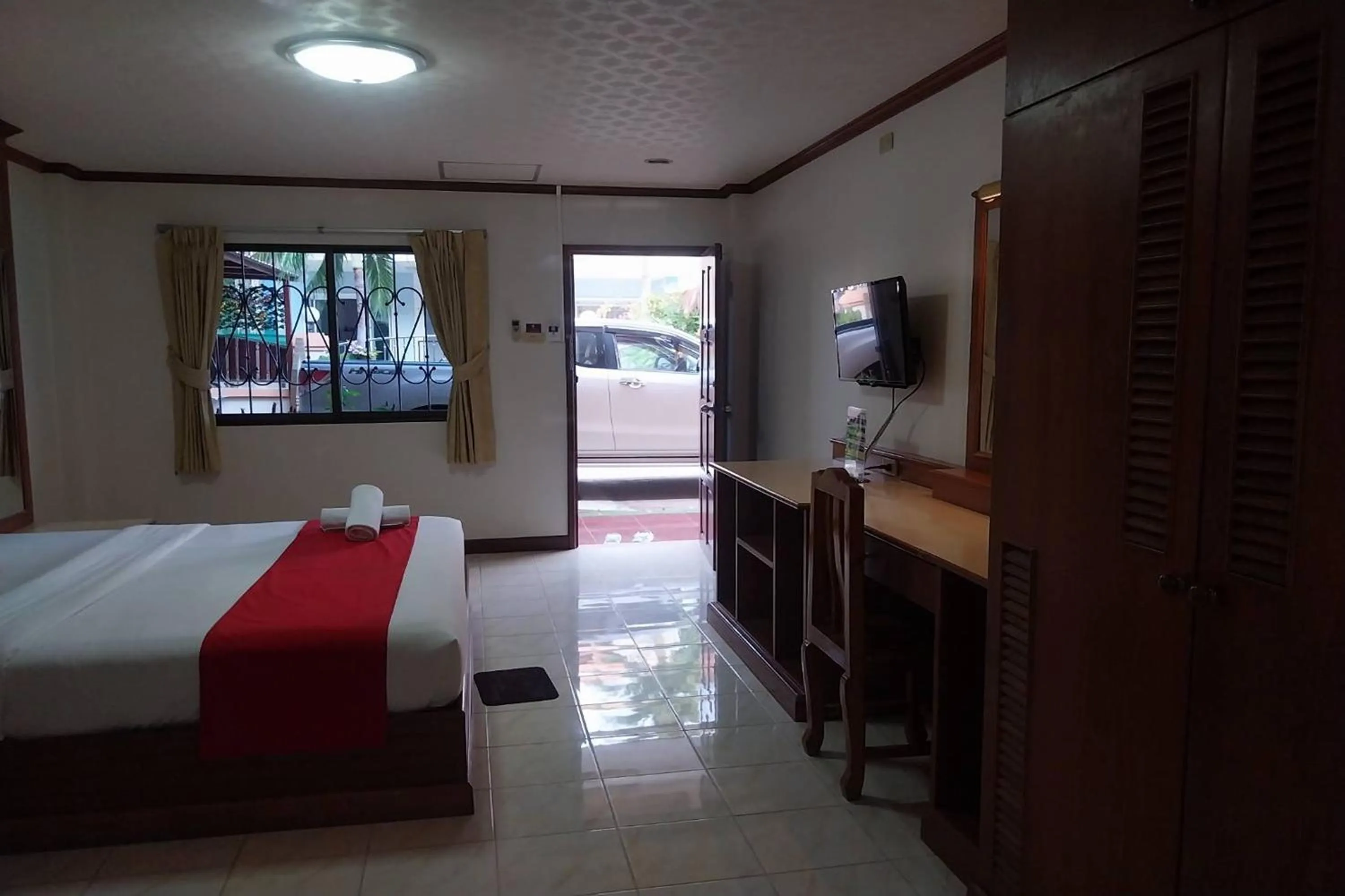 Bedroom, Bed in PF Resort