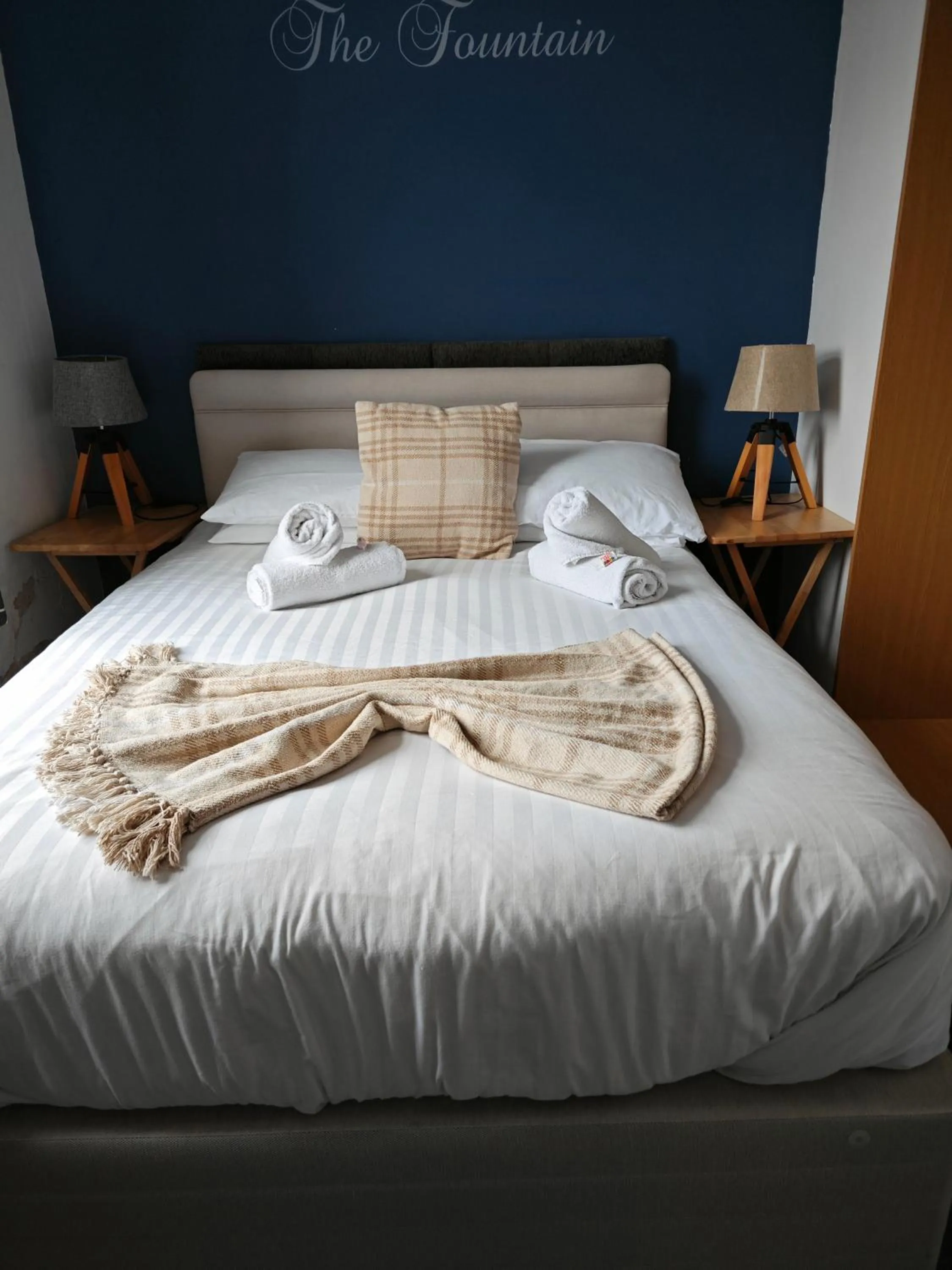 Double Room with Private Bathroom - single occupancy in The Fountain Hotel