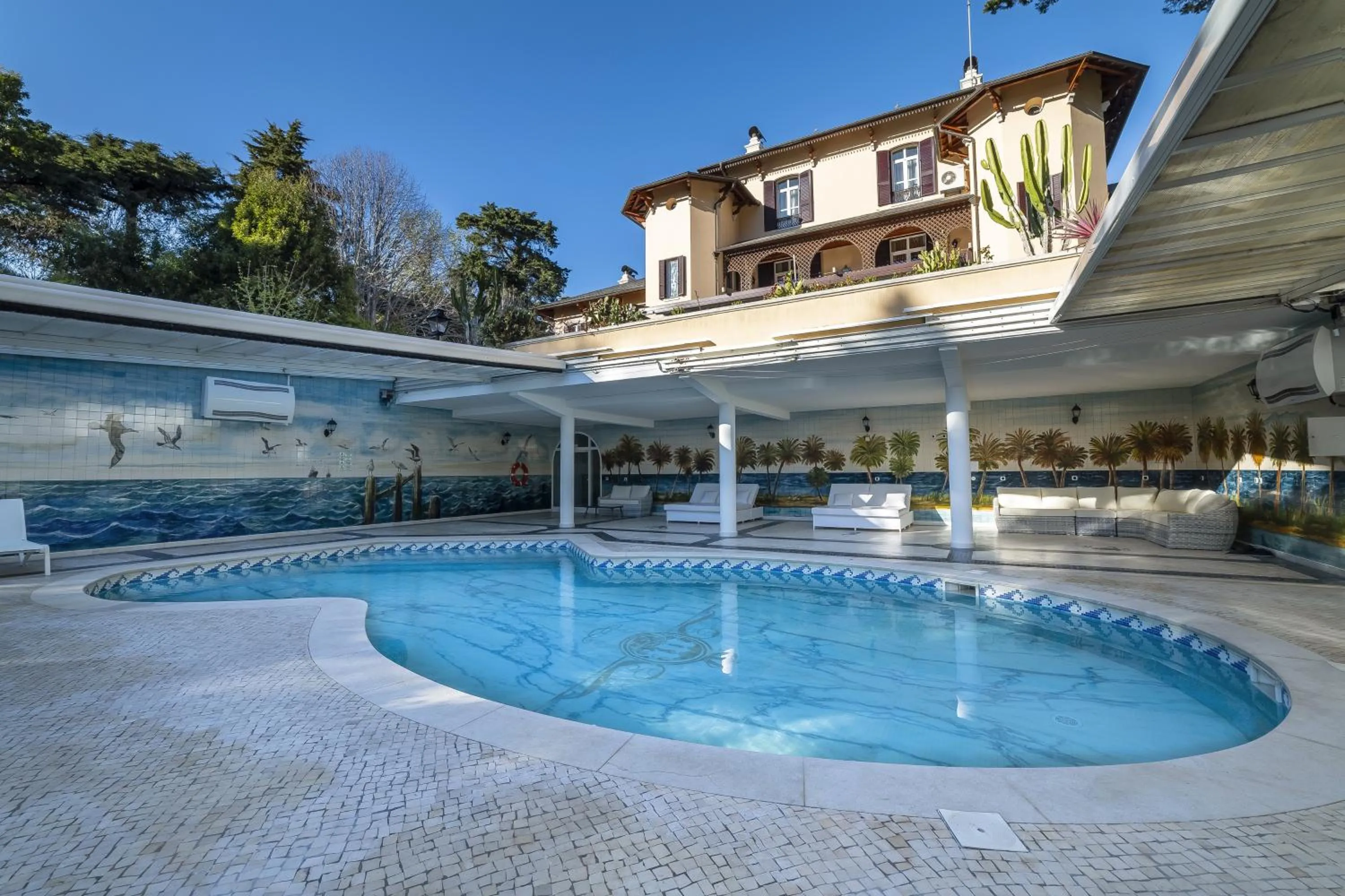 Pool view in Sintra Marmoris Palace