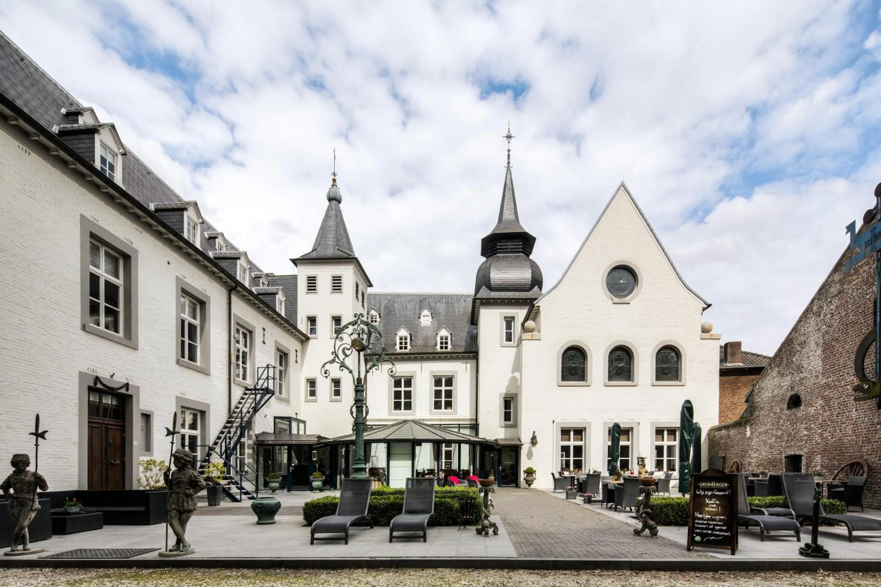 Facade/entrance in Hotel Kasteel Doenrade