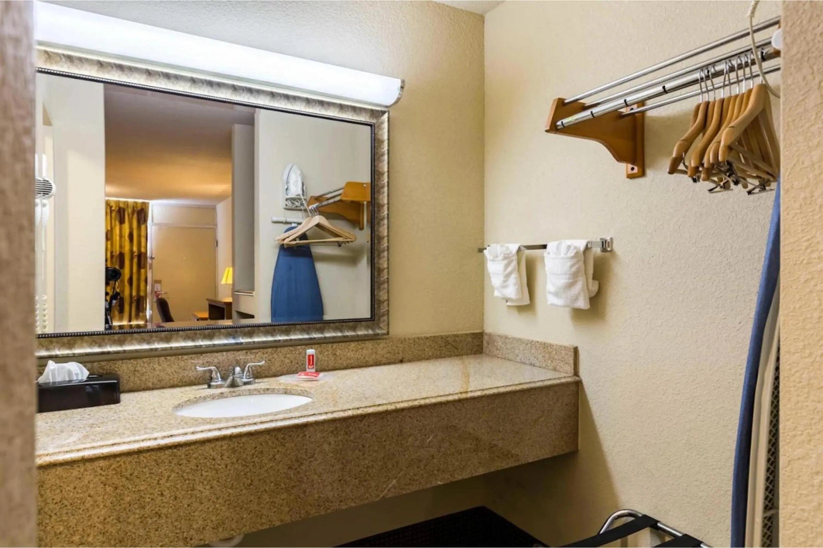 Bathroom in Eco Inn Suites by Hotel O Baytown