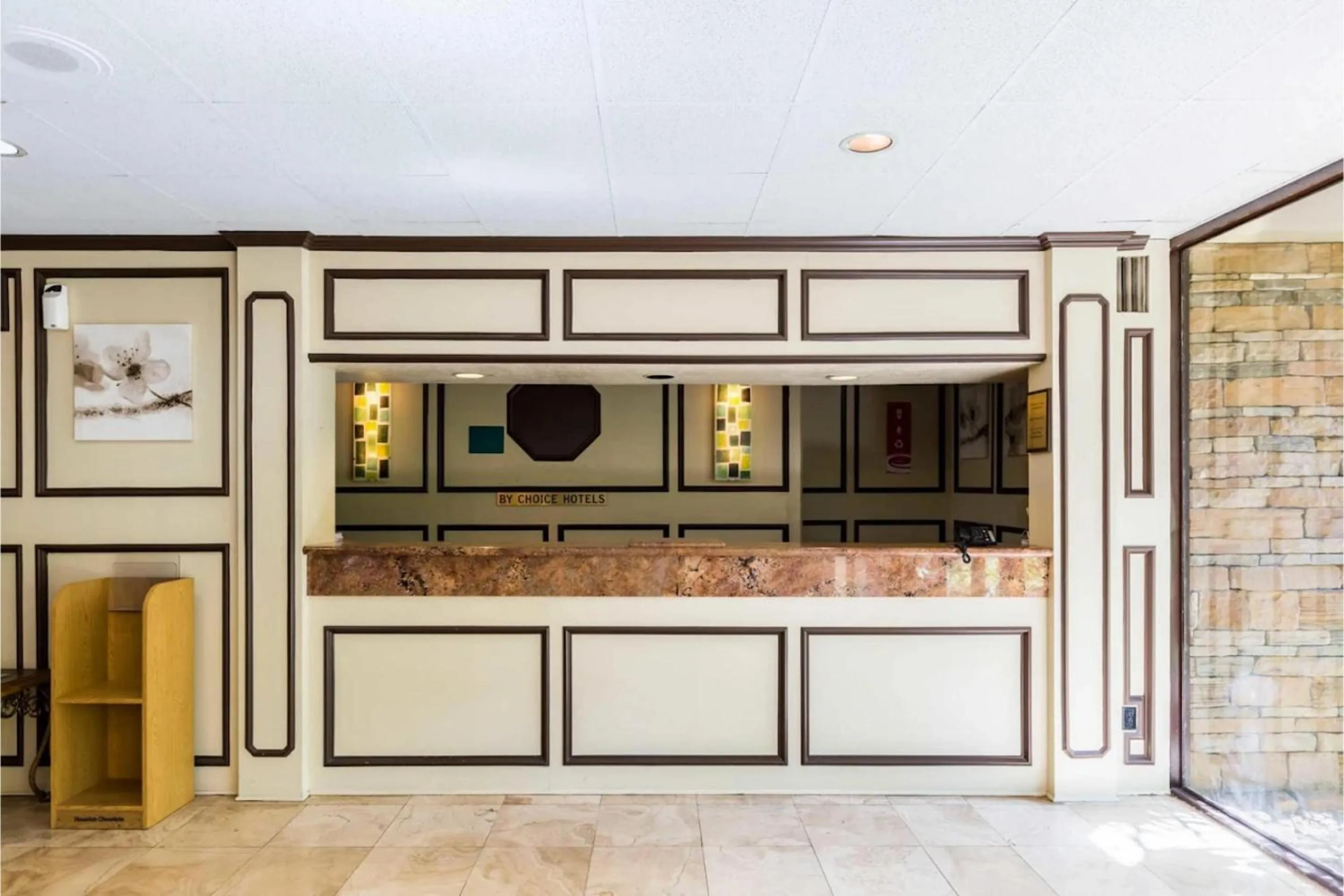 Lobby or reception in Eco Inn Suites by Hotel O Baytown