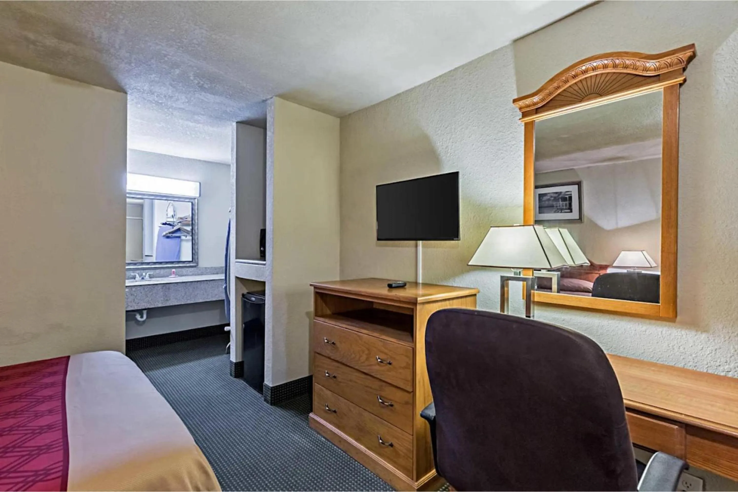 Bedroom in Eco Inn Suites by Hotel O Baytown