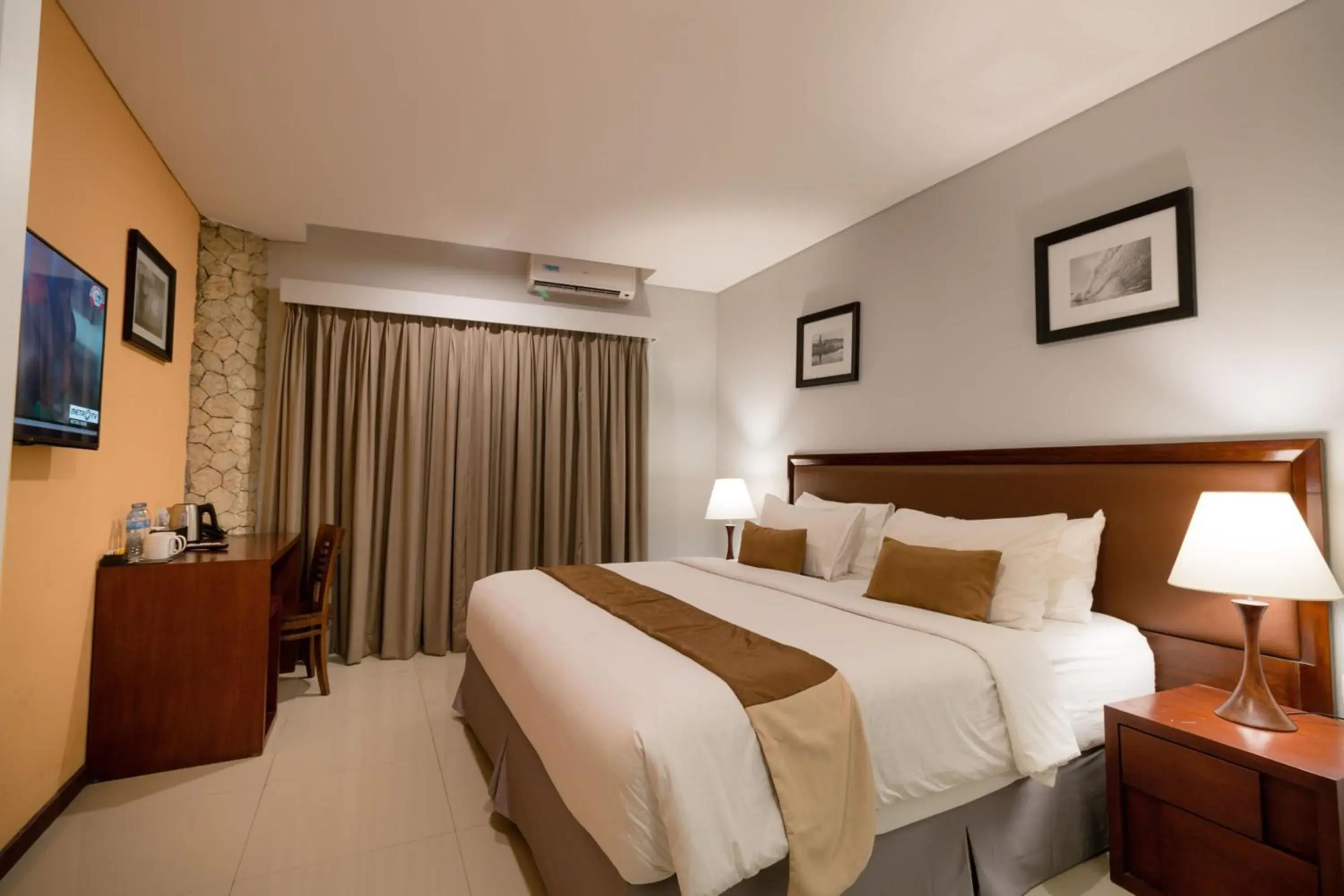 Special Offer - Two Units of Superior Double or Twin Room (Not Connecting and Not Adjoining) in Kutabex Beachfront Hotel Special Offer - Two Units of Superior Double or Twin Room (Not Connecting and Not Adjoining) in Kutabex Beachfront Hotel