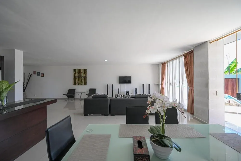 The Lavana Tresna Villa 7 Nusa Dua