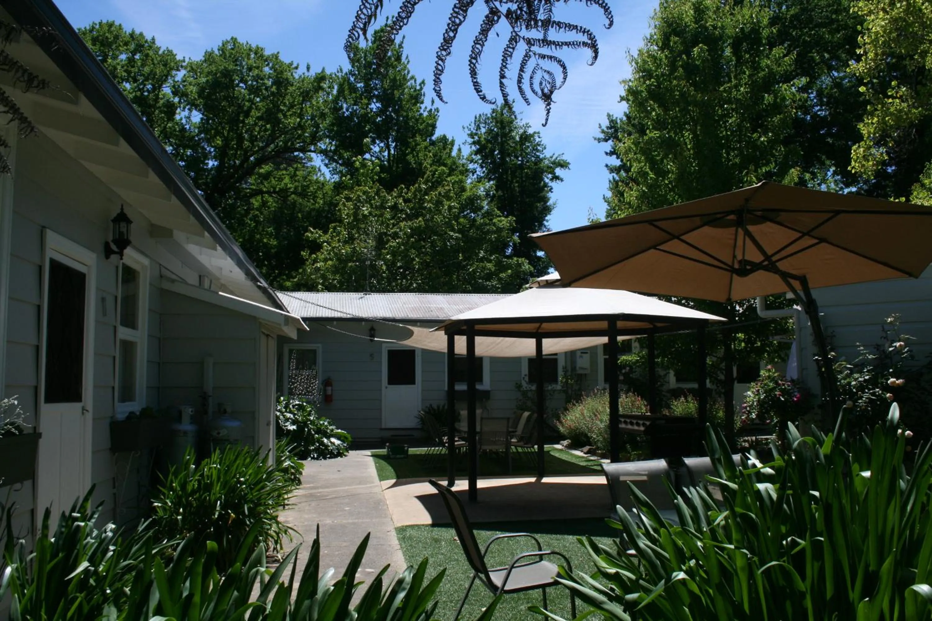 BBQ facilities in Elm Lodge Bright