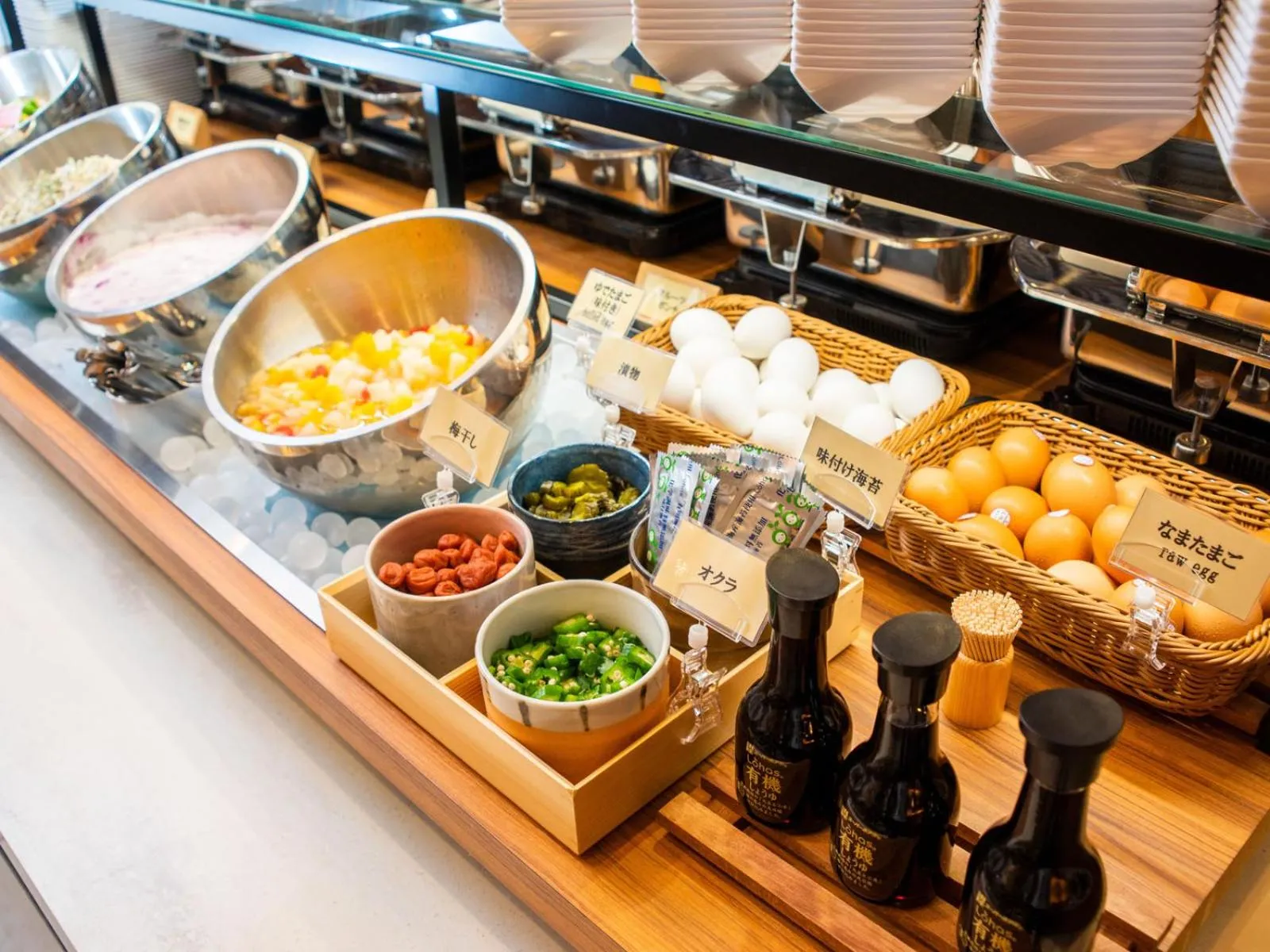 Buffet breakfast in Super Hotel Shinyokohama