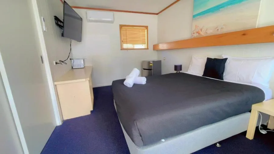 Bed in Horsham Motel