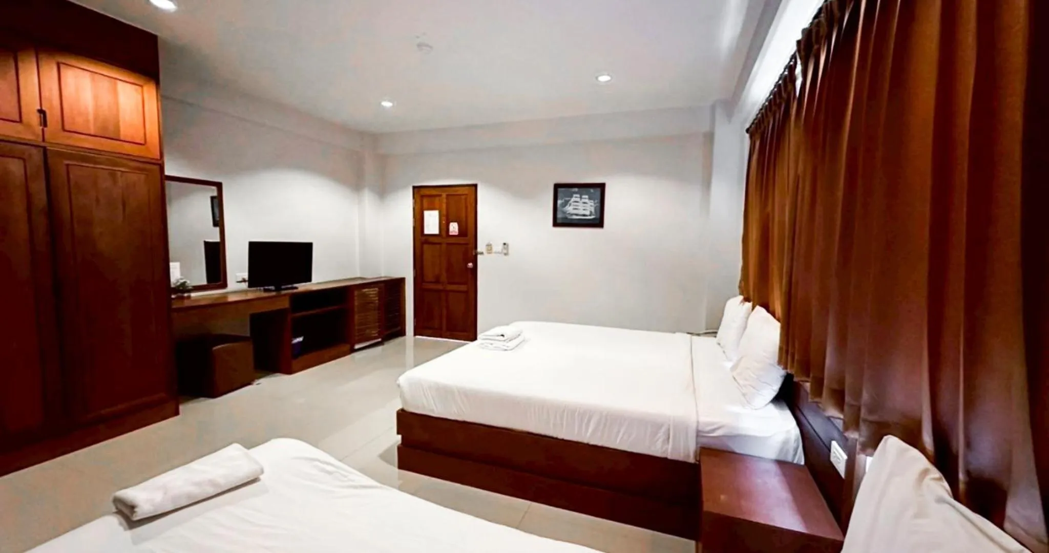 Bedroom, Bed in Perfect Place Hotel