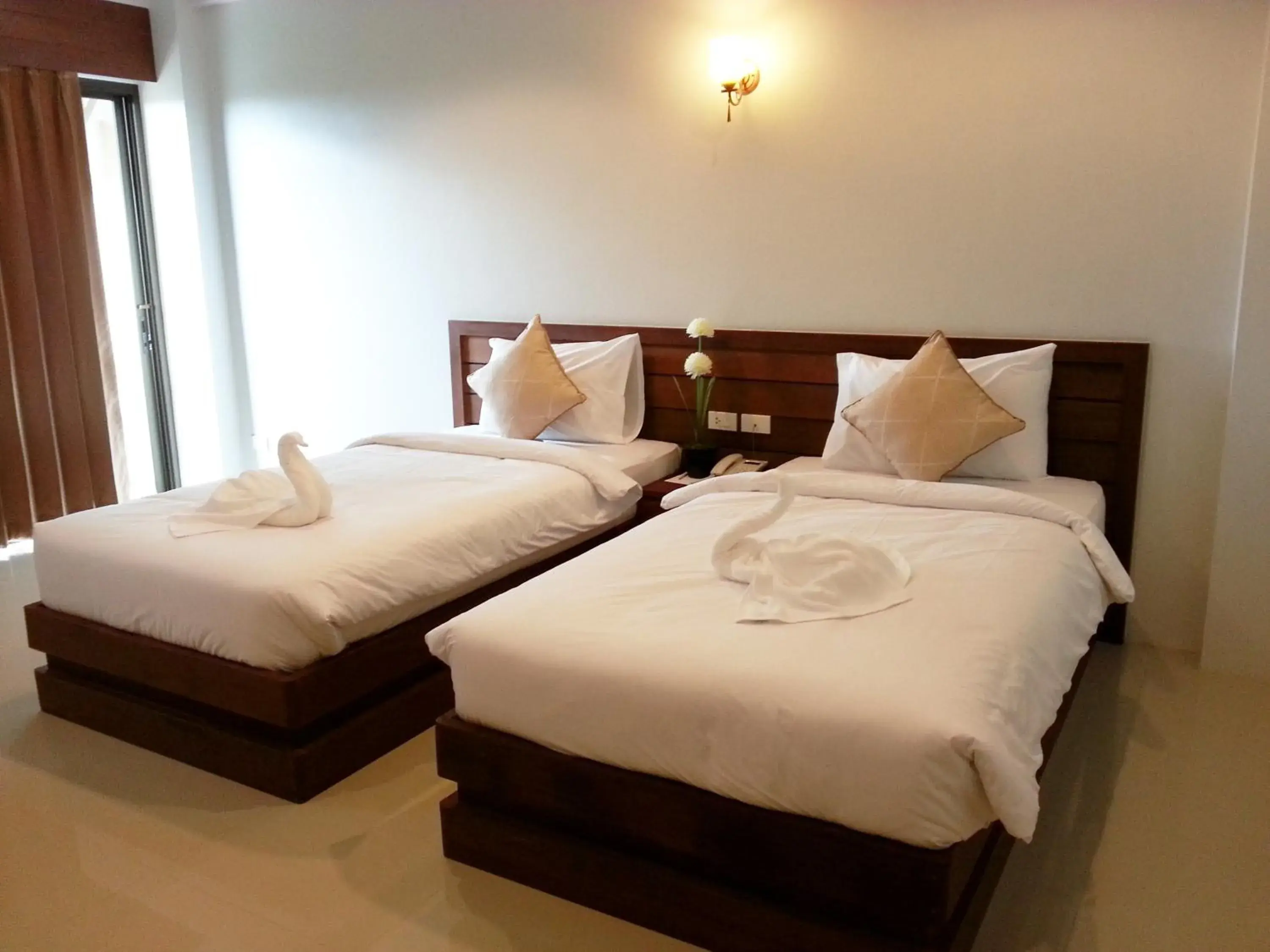 Twin Room with Balcony in Perfect Place Hotel Twin Room with Balcony in Perfect Place Hotel