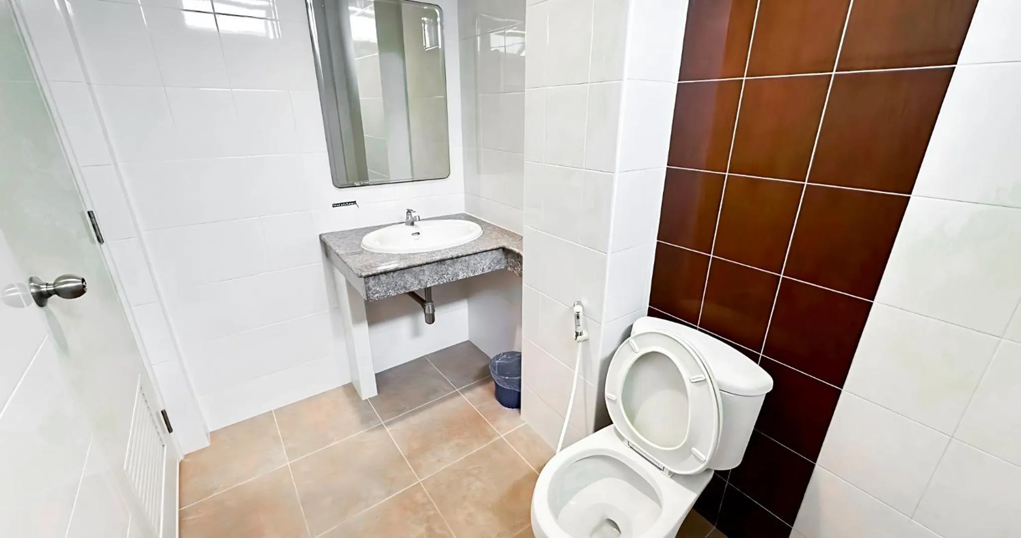 Bathroom in Perfect Place Hotel