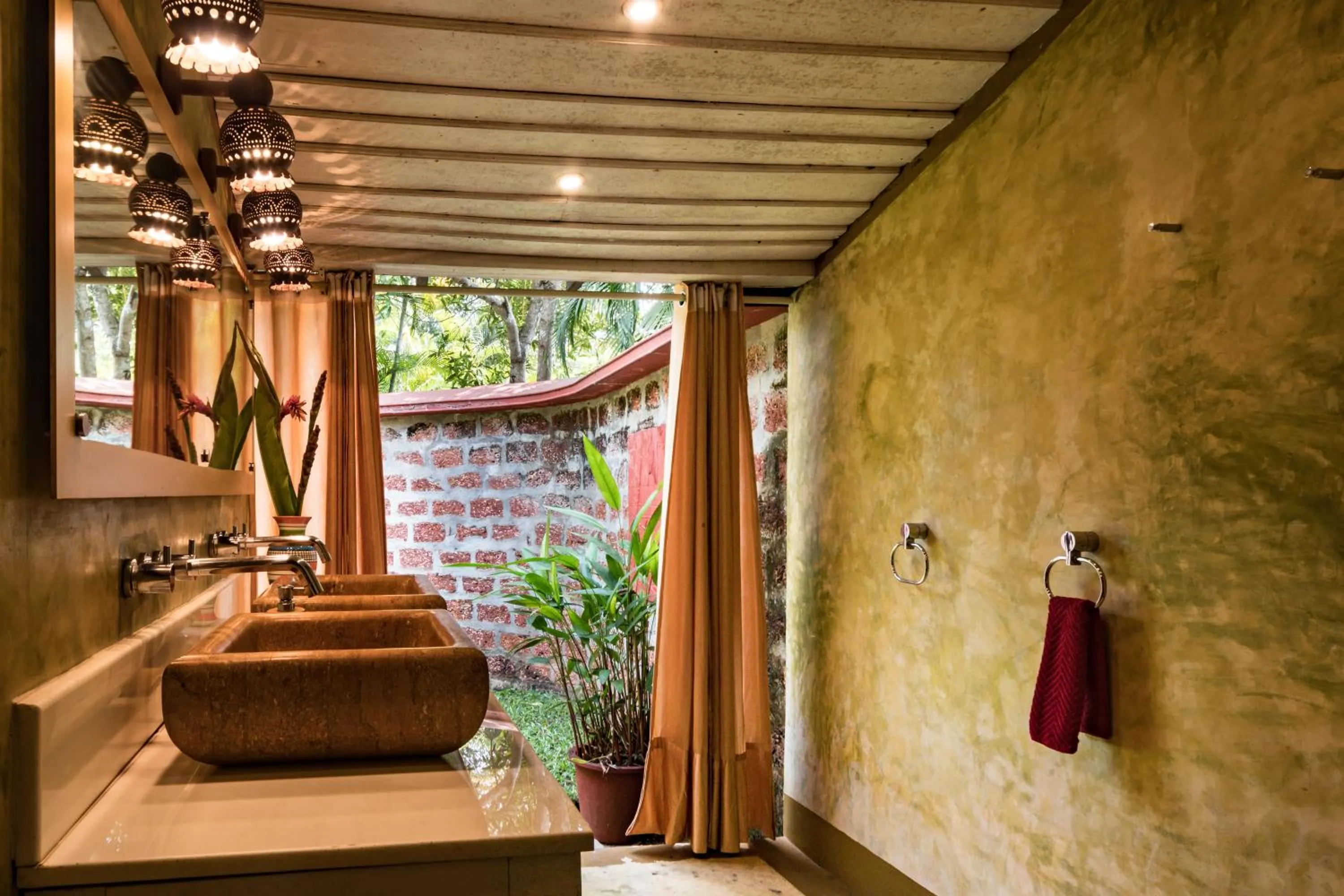 Bathroom in Amritara A Beach Symphony