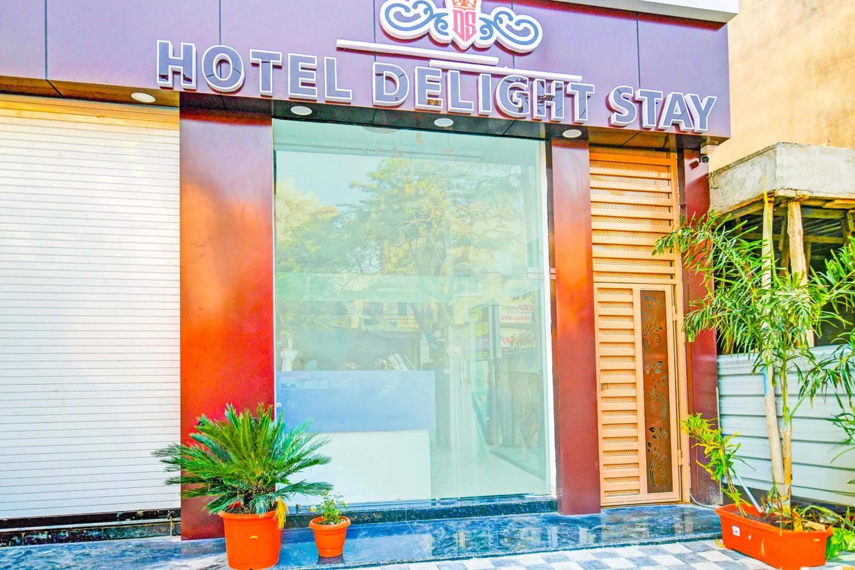 Facade/entrance in Hotel O Delight Stay