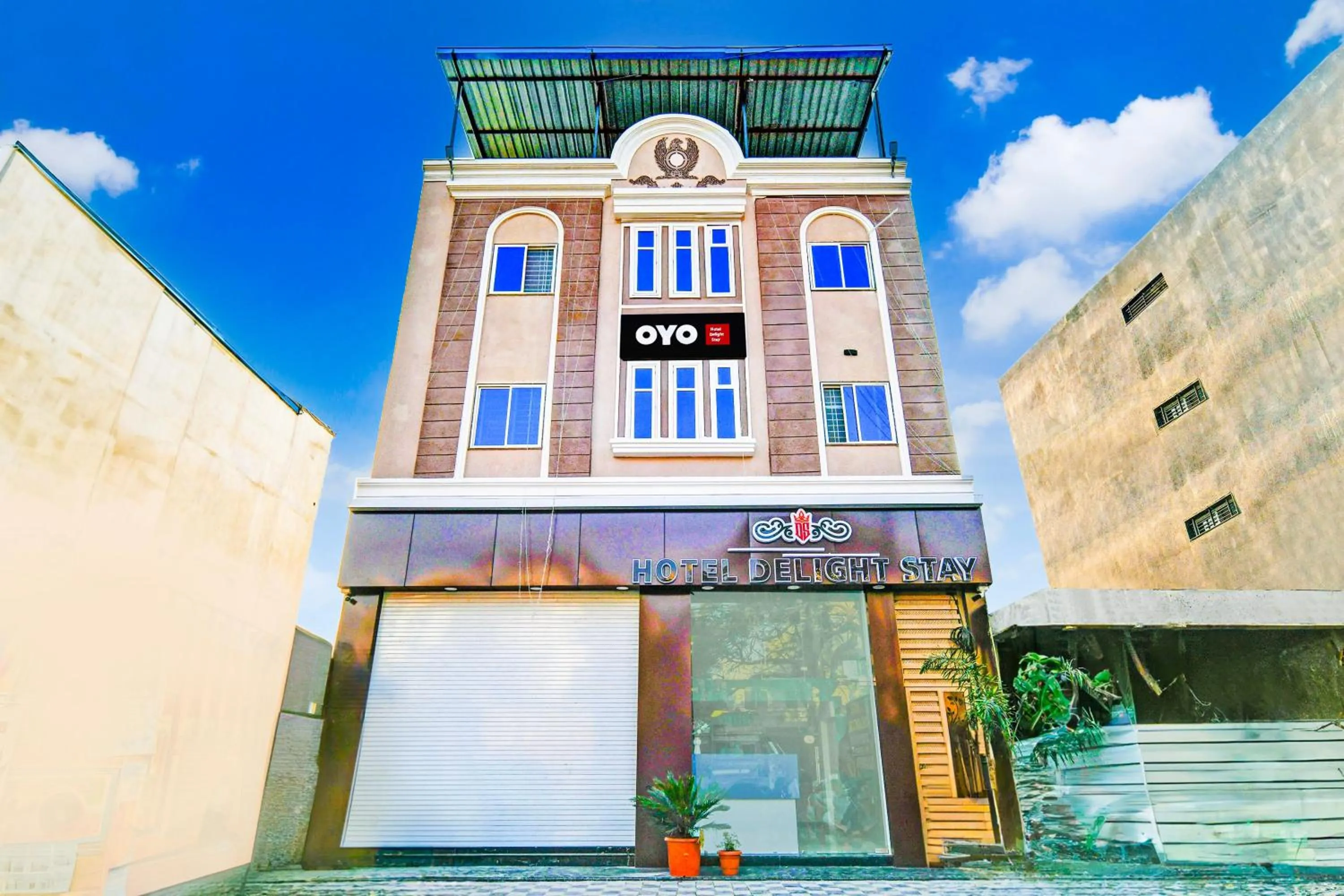 Facade/entrance in Hotel O Delight Stay