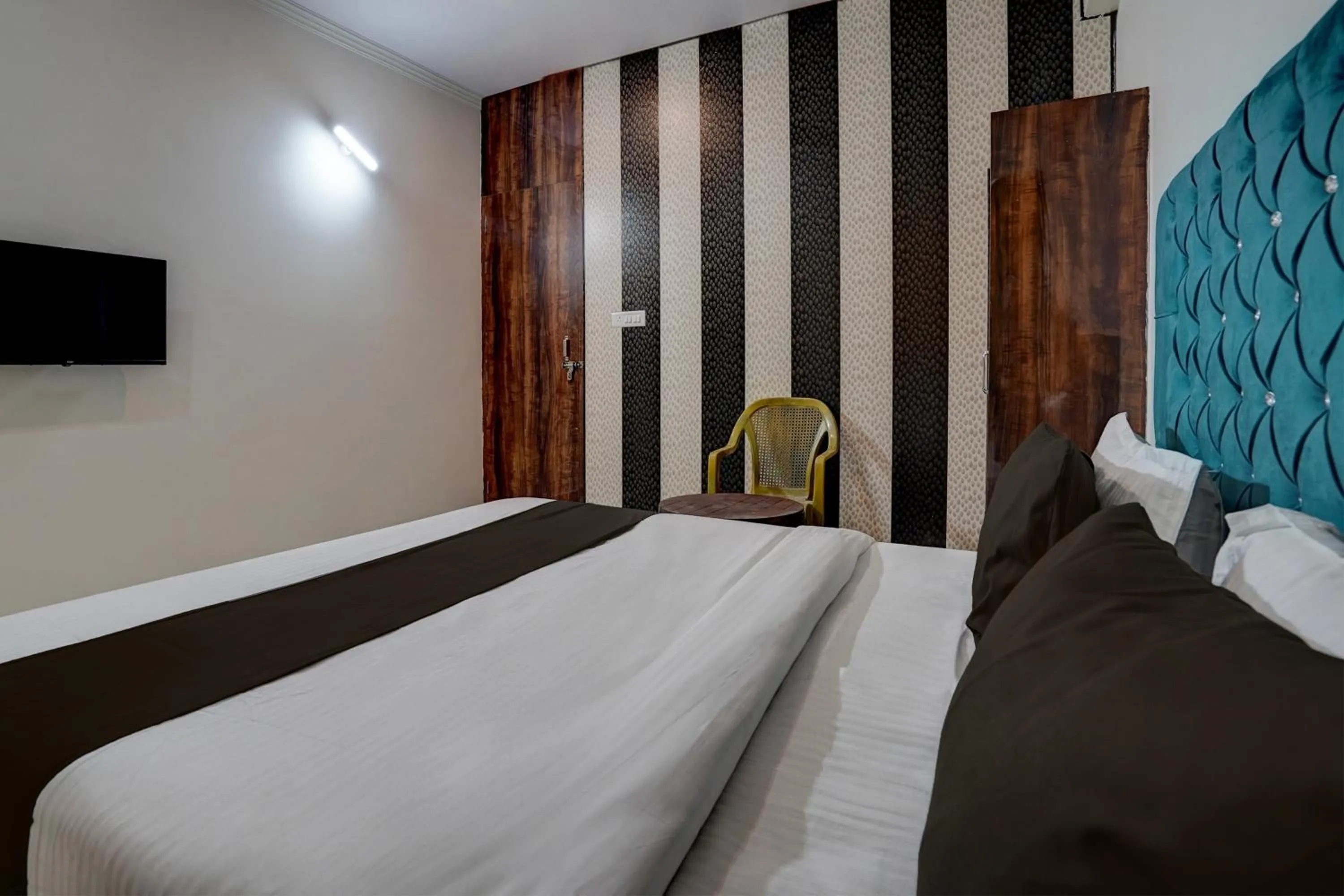 Bedroom, Bed in Hotel O Swastik Inn