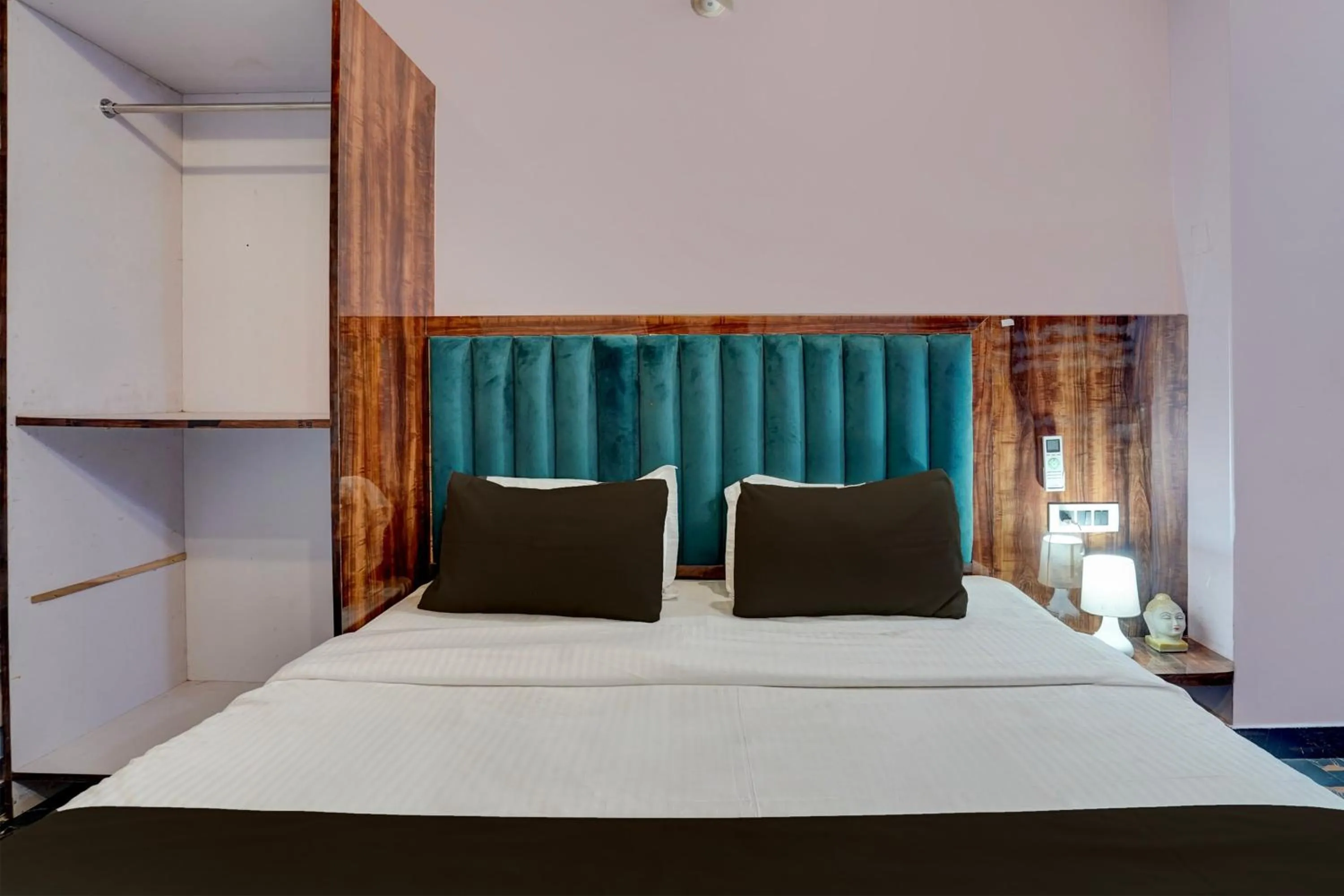 Bedroom, Bed in Hotel O Swastik Inn