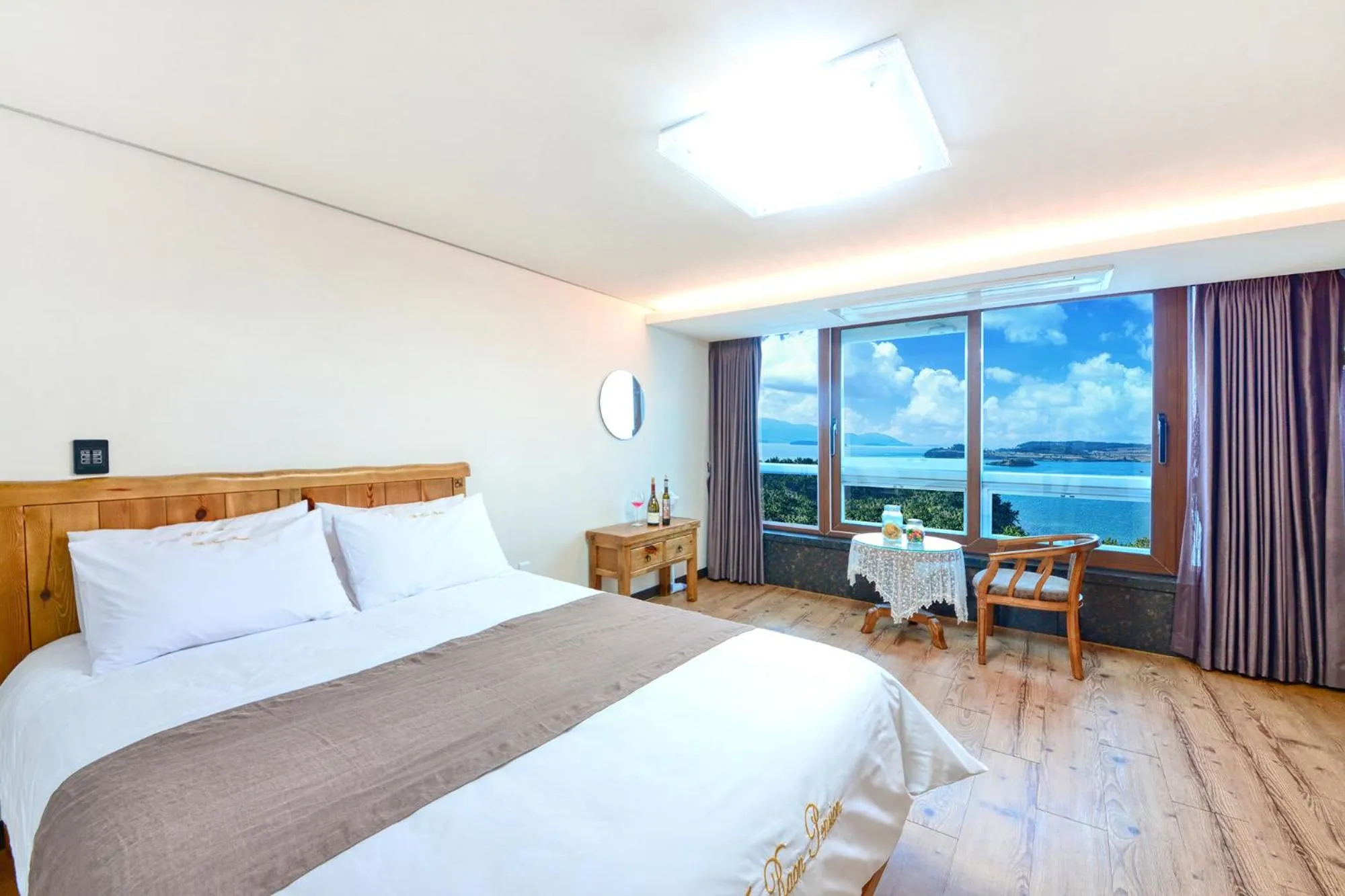 Bed in The Raon Pension