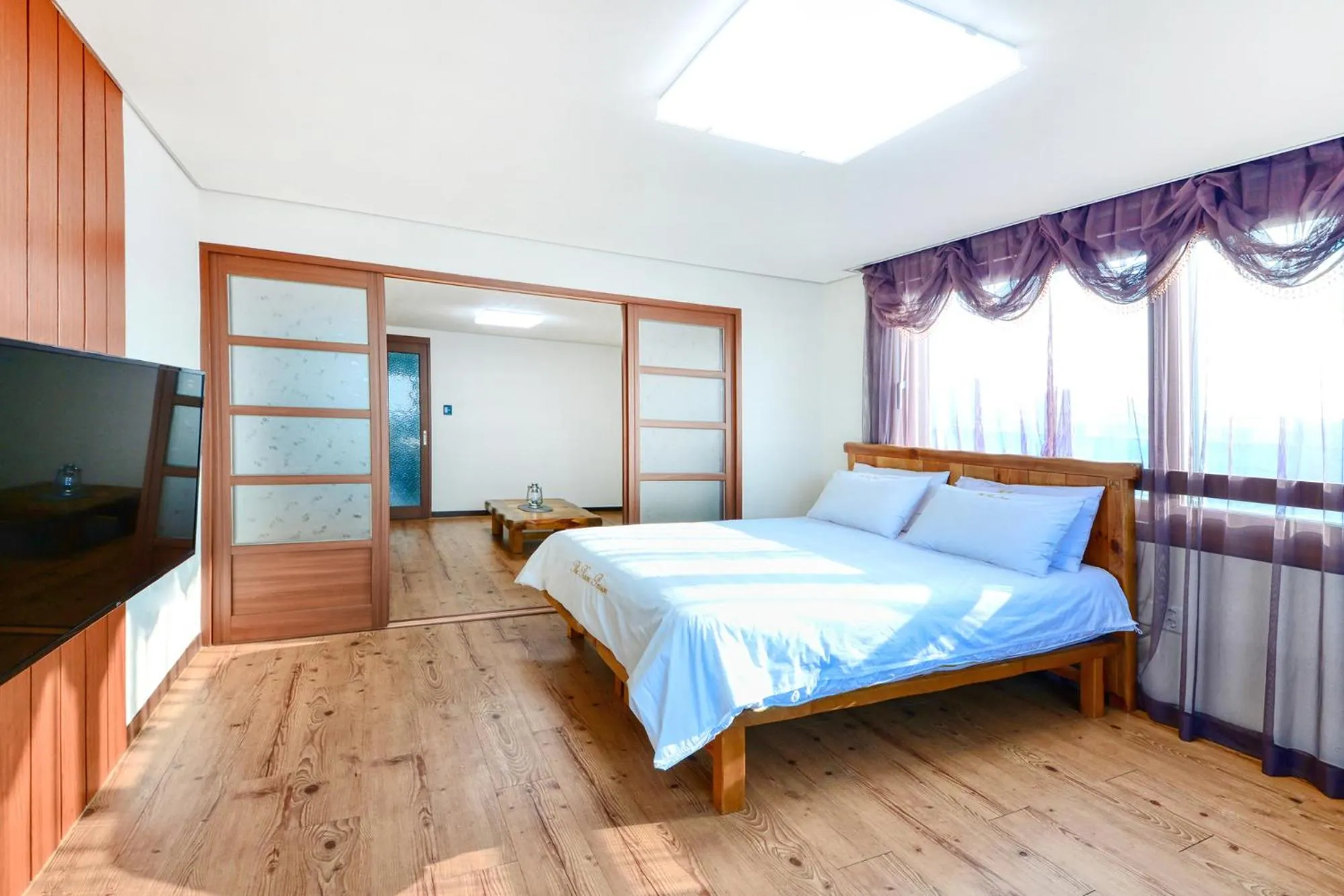 Bed in The Raon Pension