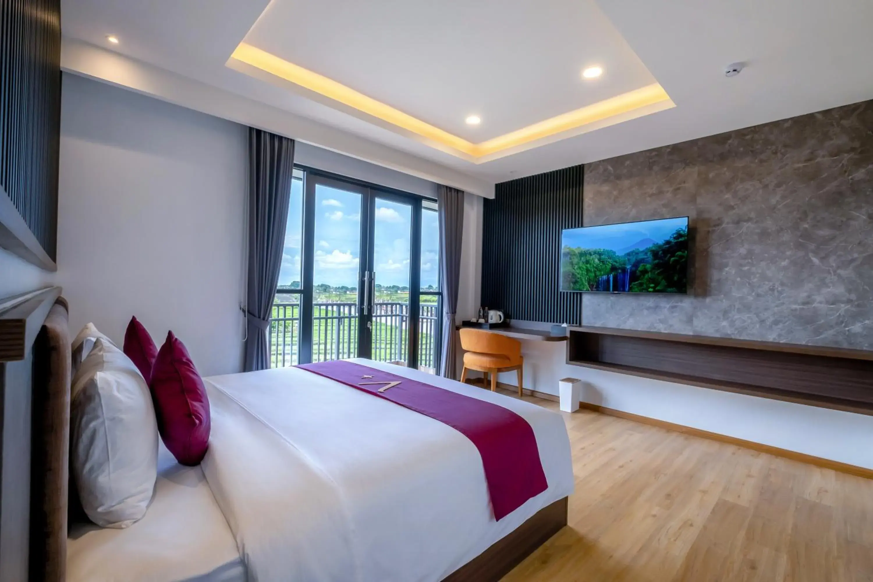 King Suite - single occupancy in ValStar Hotel Canggu King Suite - single occupancy in ValStar Hotel Canggu