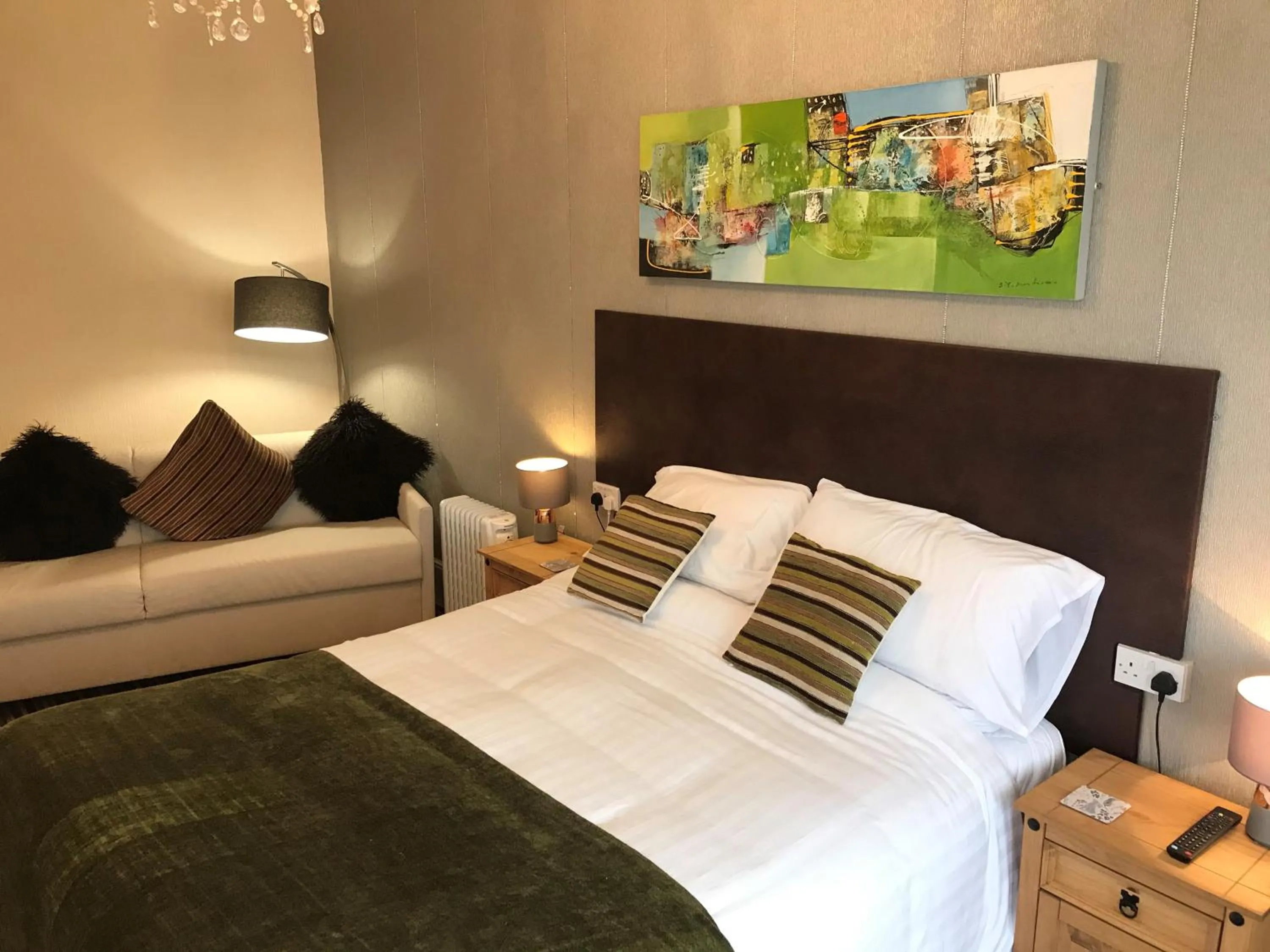 Deluxe King Room in The Wighthill