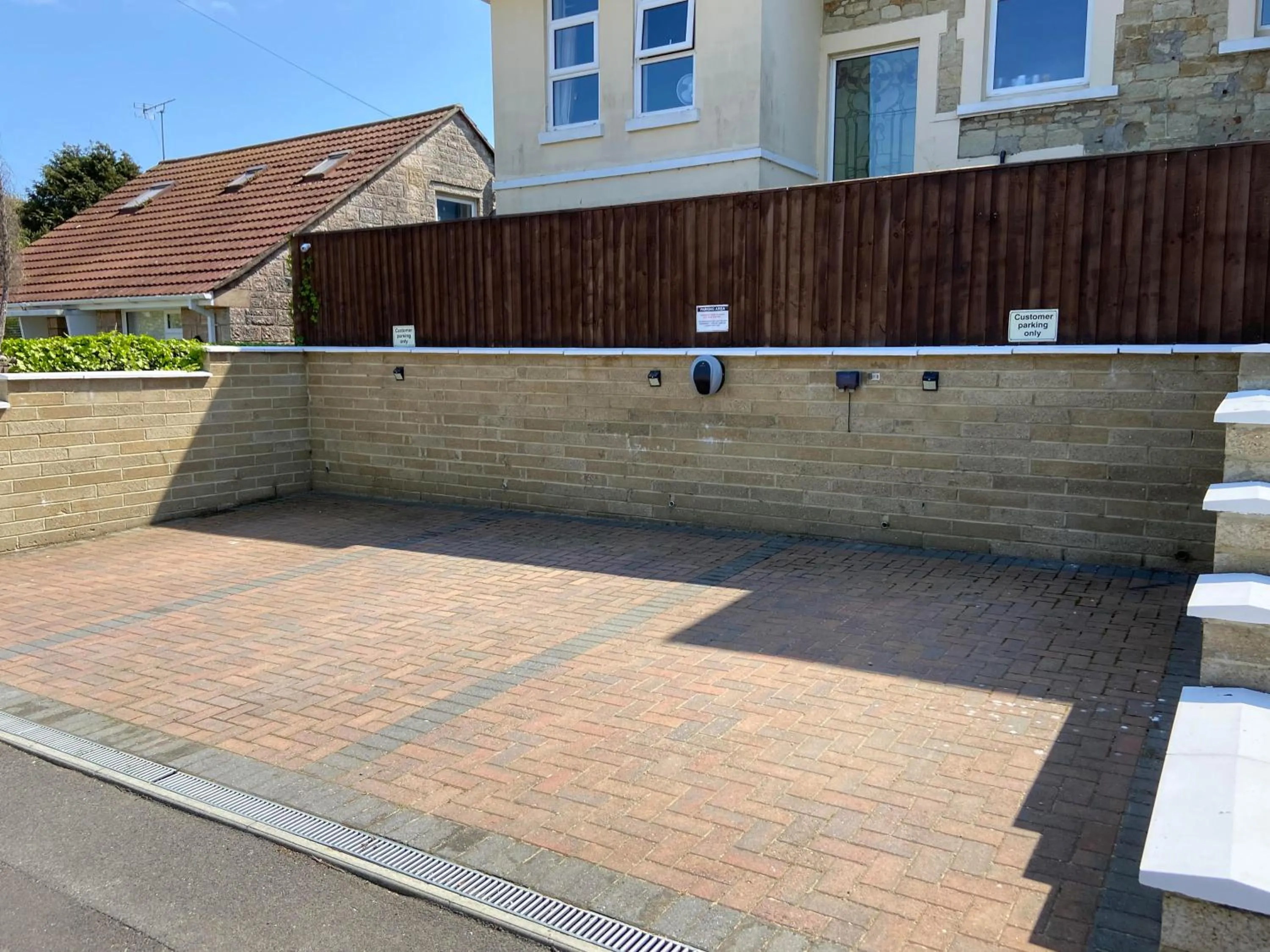 Property building in The Wighthill