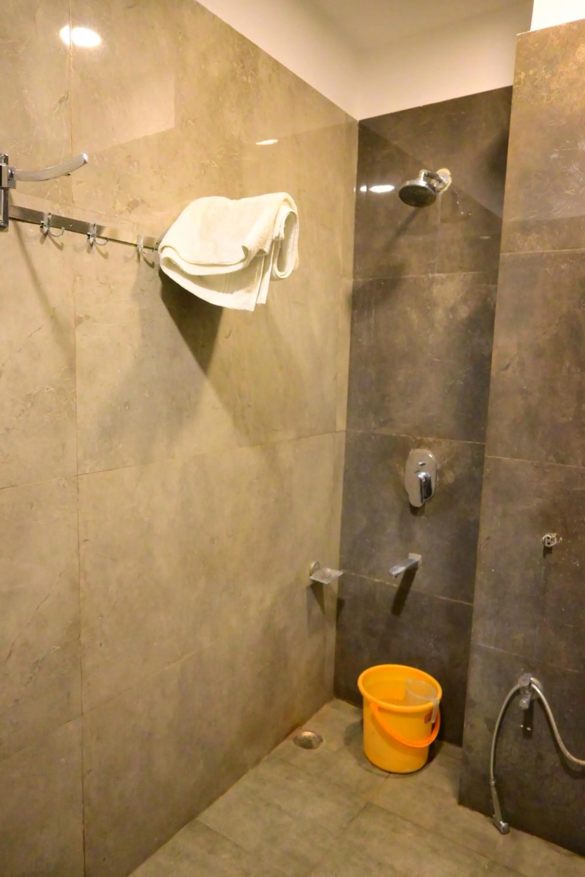 Shower in Hotel Keptown Lite