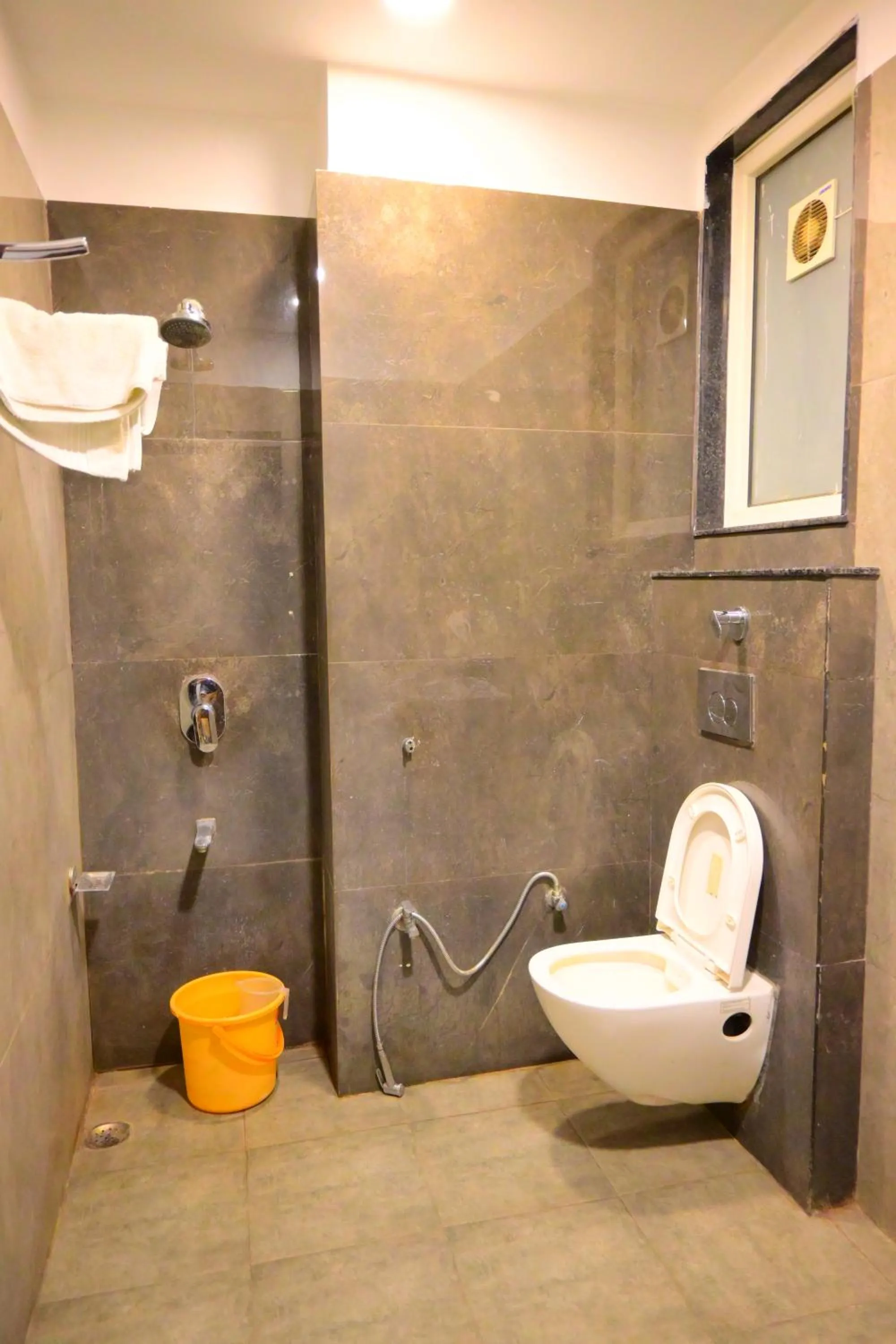 Shower in Hotel Keptown Lite