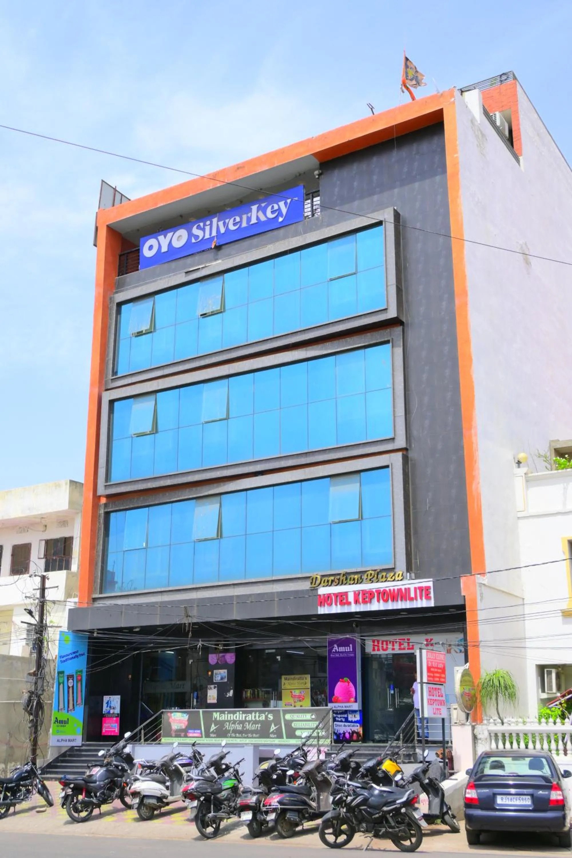 Property building in Hotel Keptown Lite