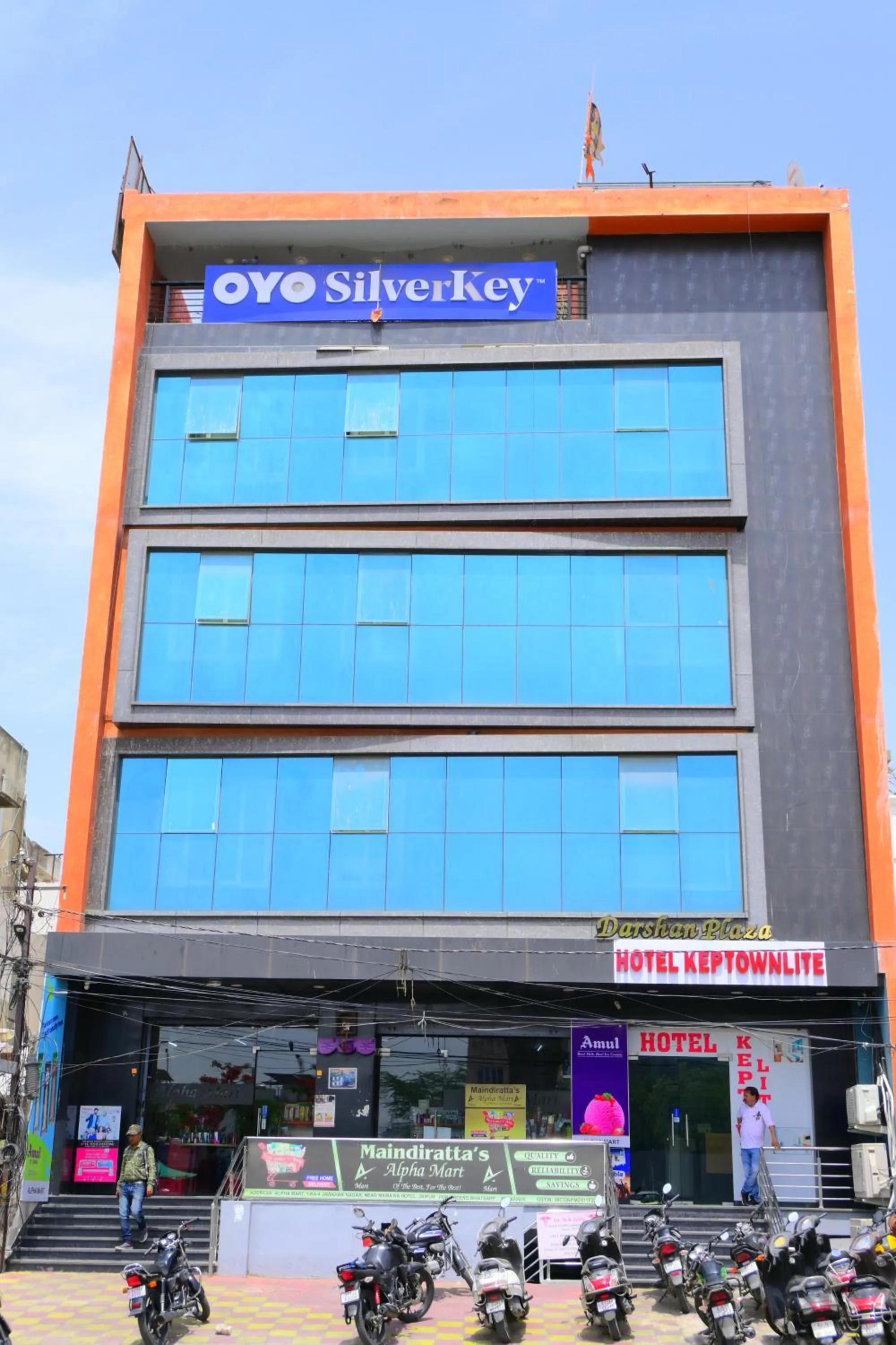 Property building in Hotel Keptown Lite