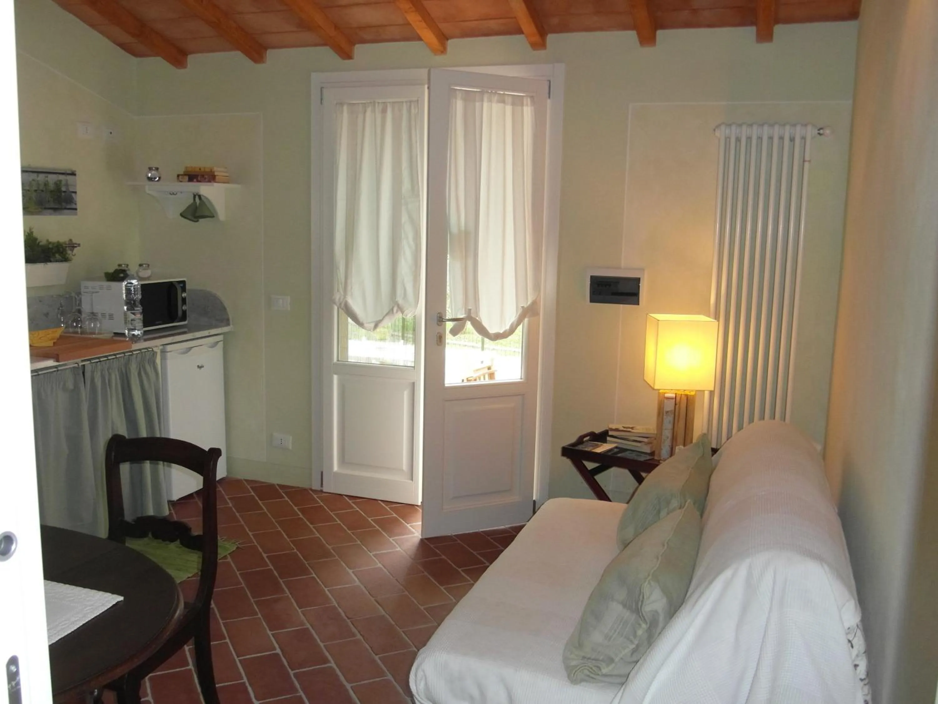 Kitchen or kitchenette, Bed in Bed and breakfast Casa Formica