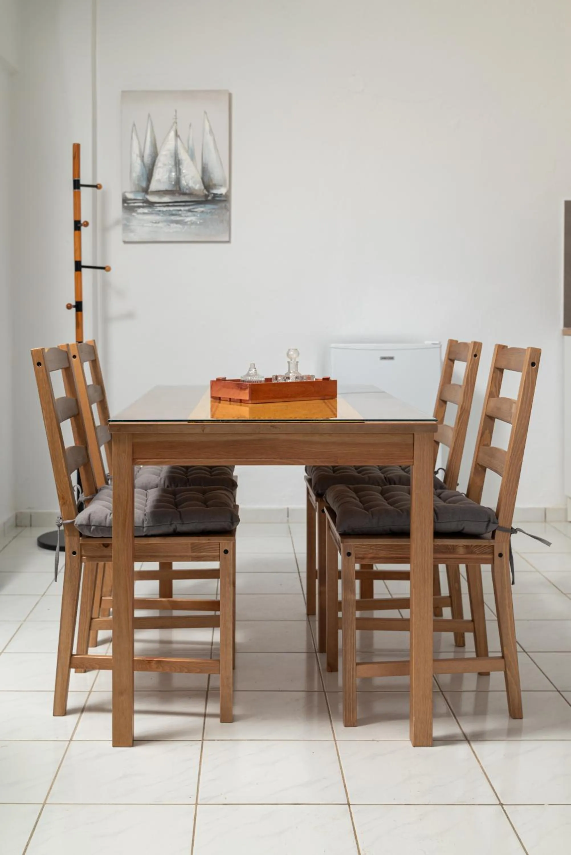 Dining area in Blue Horizon Apartments