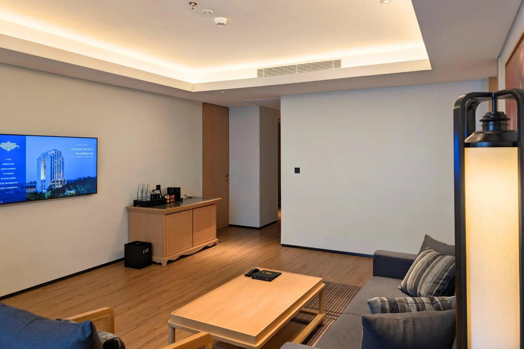 Living room in Hotel Tentrem Jakarta