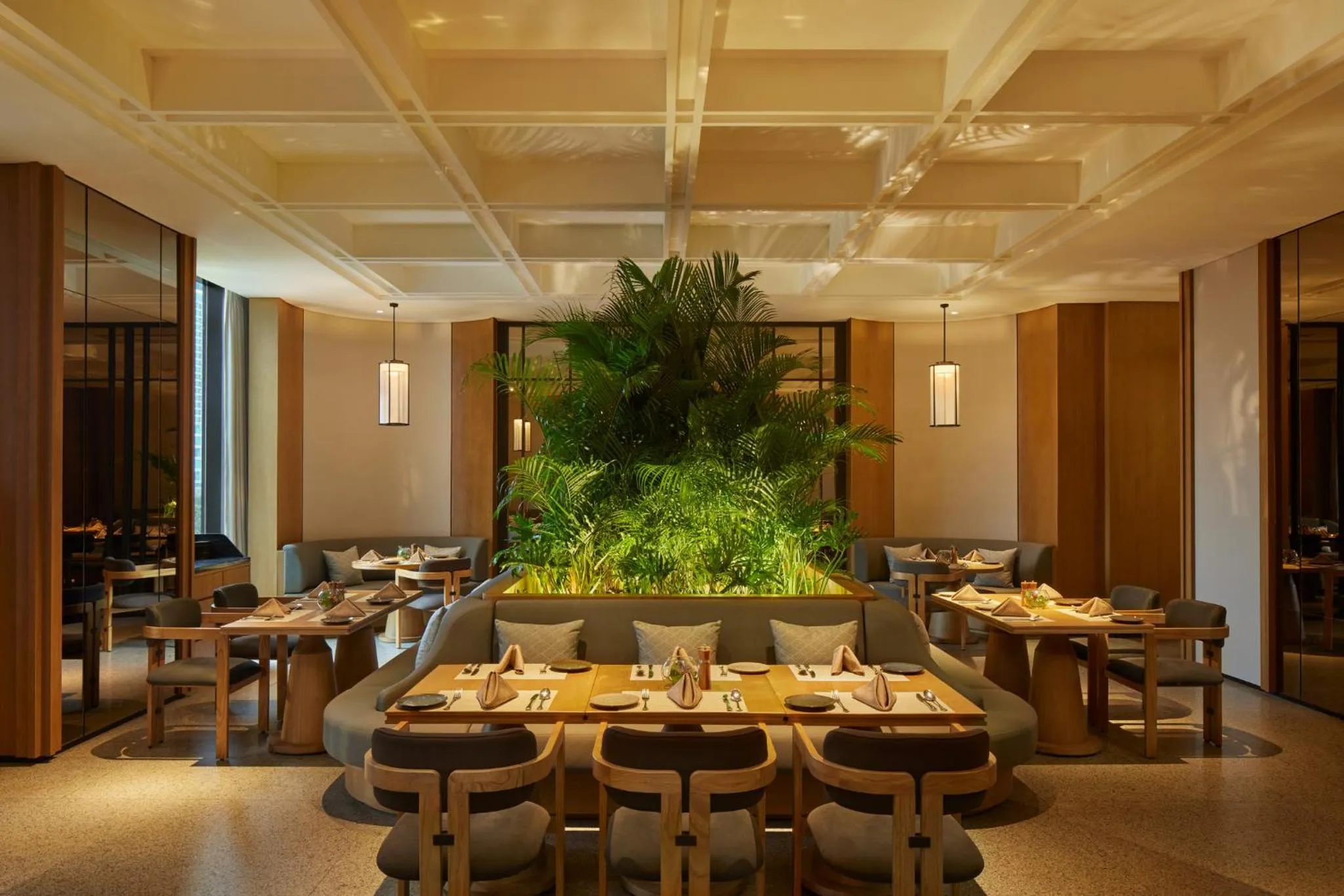 Restaurant/places to eat in Hotel Tentrem Jakarta