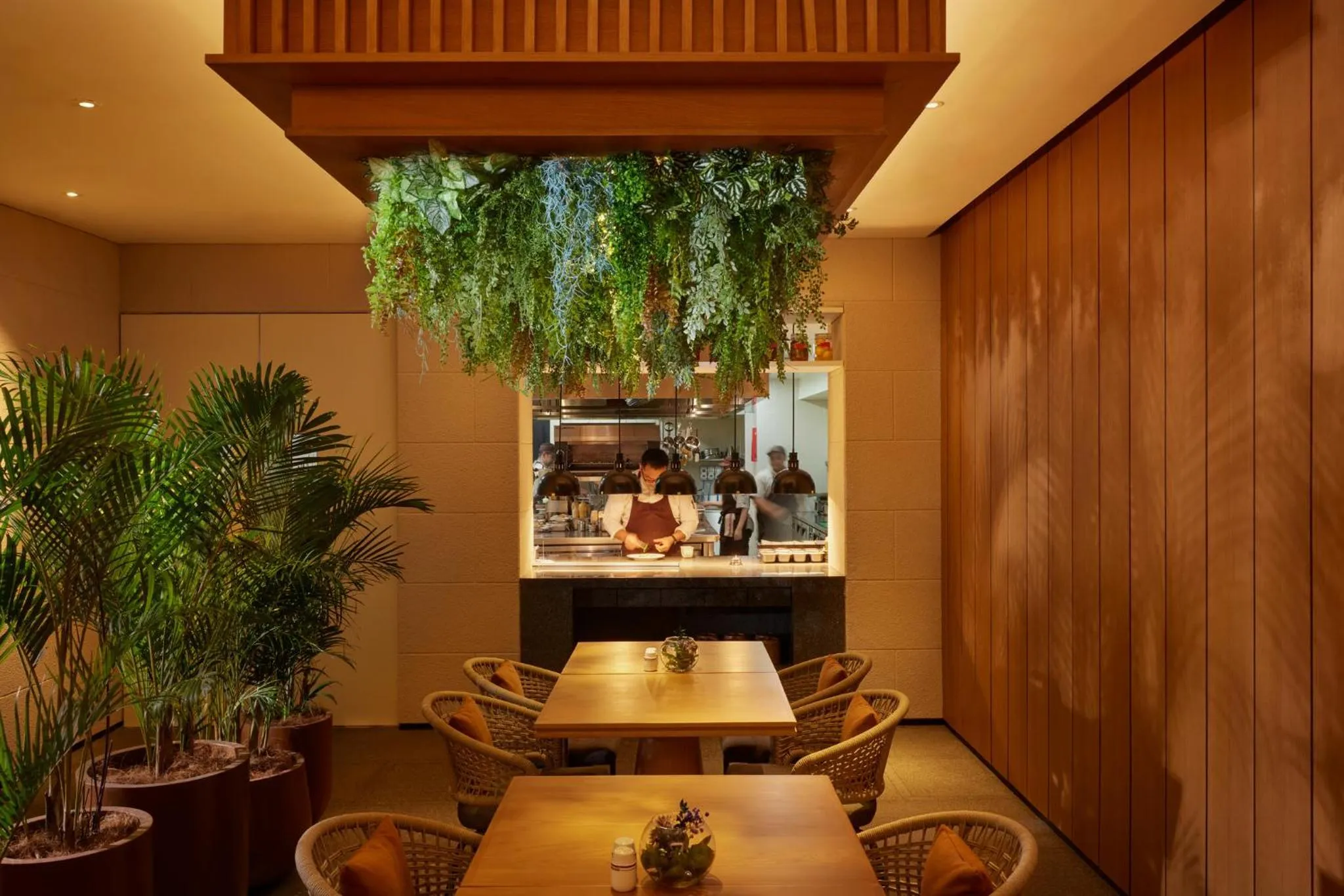 Restaurant/places to eat in Hotel Tentrem Jakarta