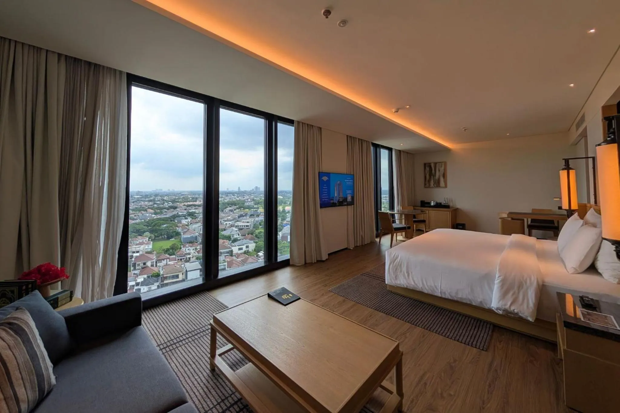 Bed in Hotel Tentrem Jakarta