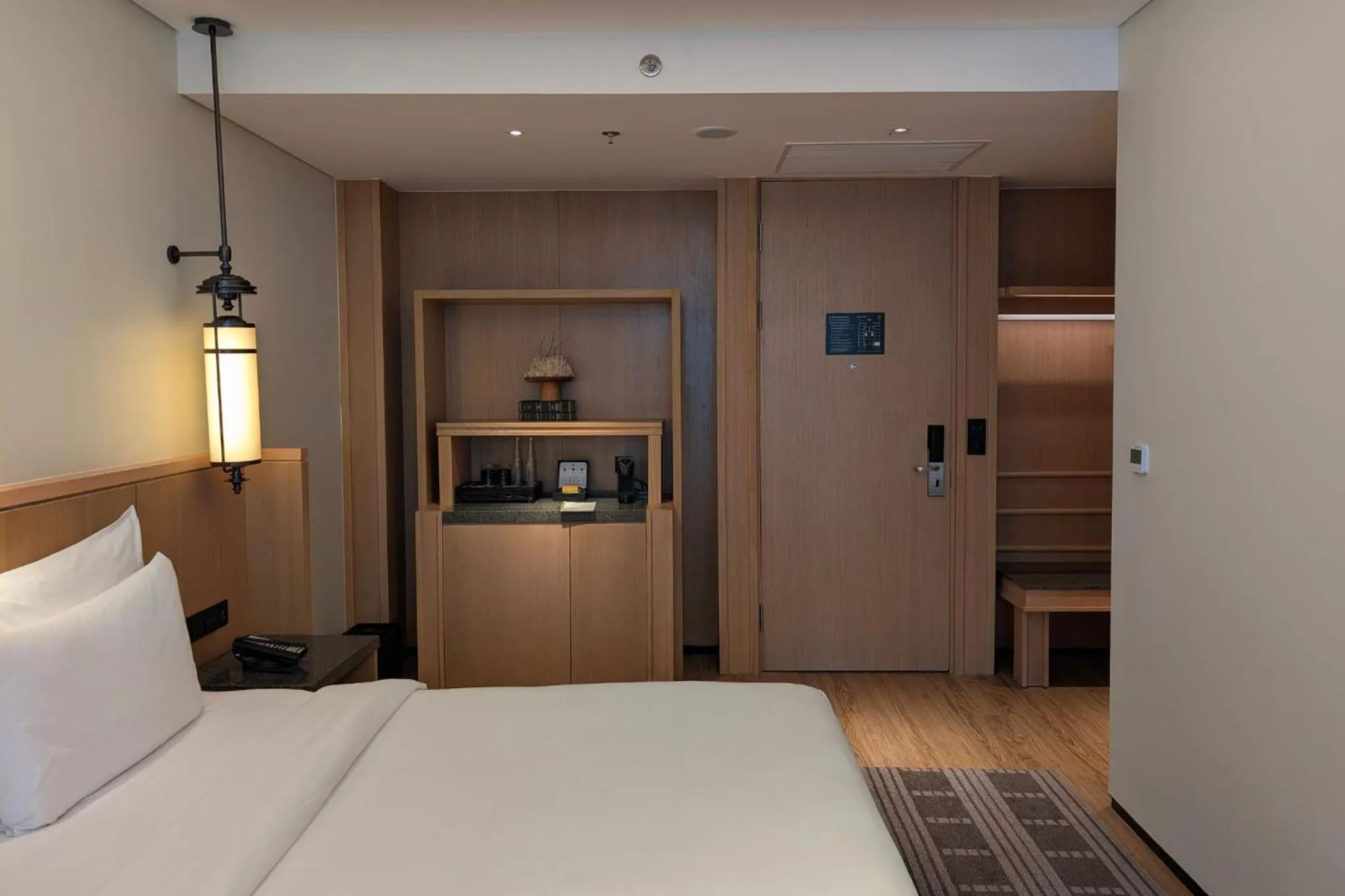 Bedroom, Bed in Hotel Tentrem Jakarta