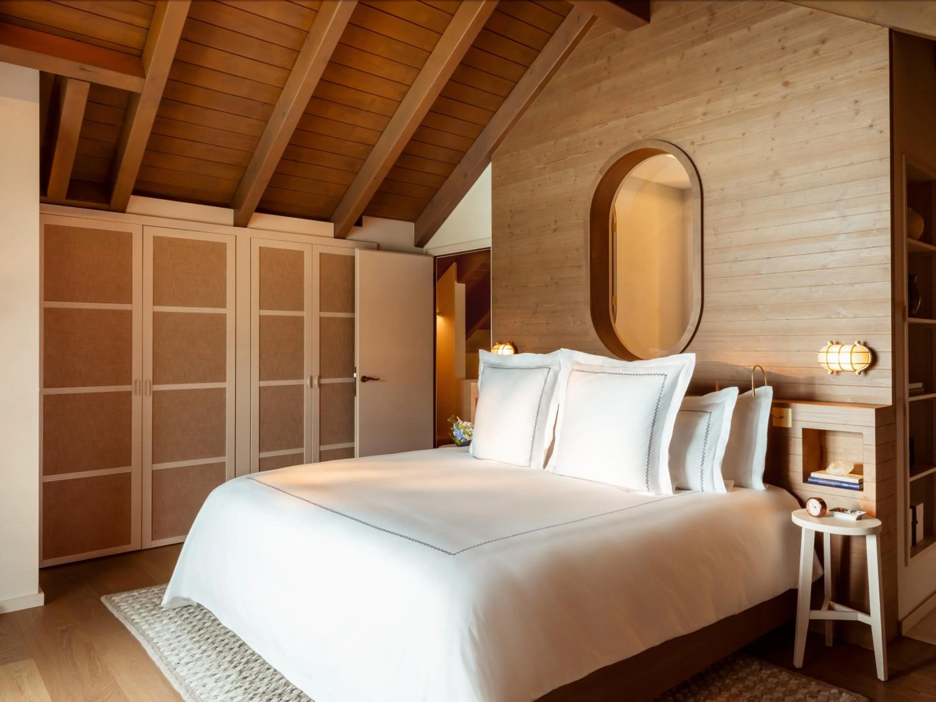 Bathroom, Bed in Rosewood Schloss Fuschl