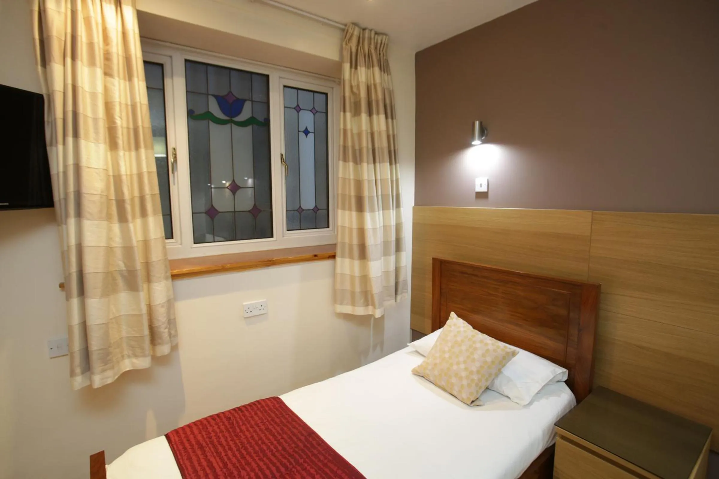 Bed in The Merchant City Inn