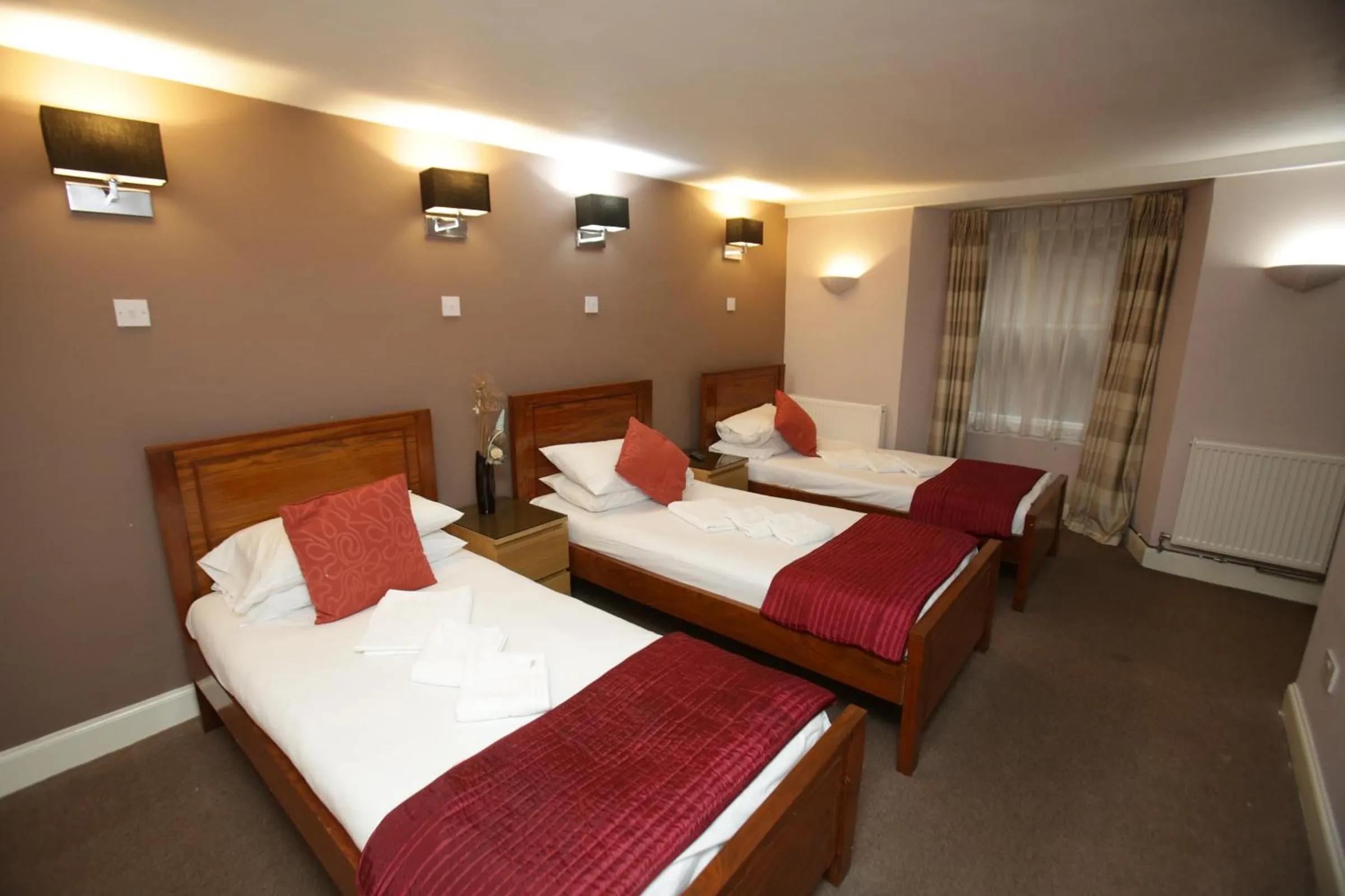 Bed in The Merchant City Inn