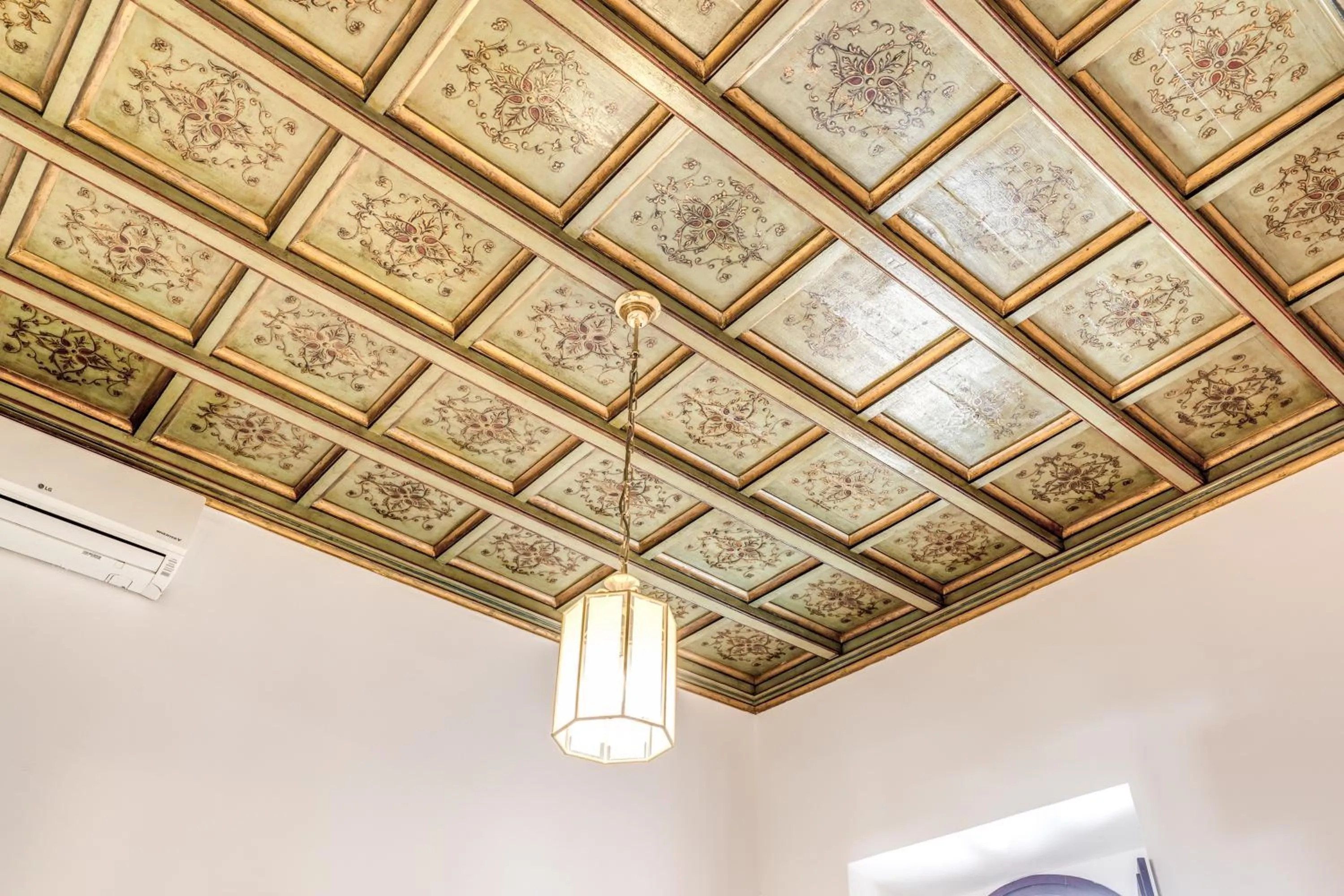 Decorative detail in Villa Alberici