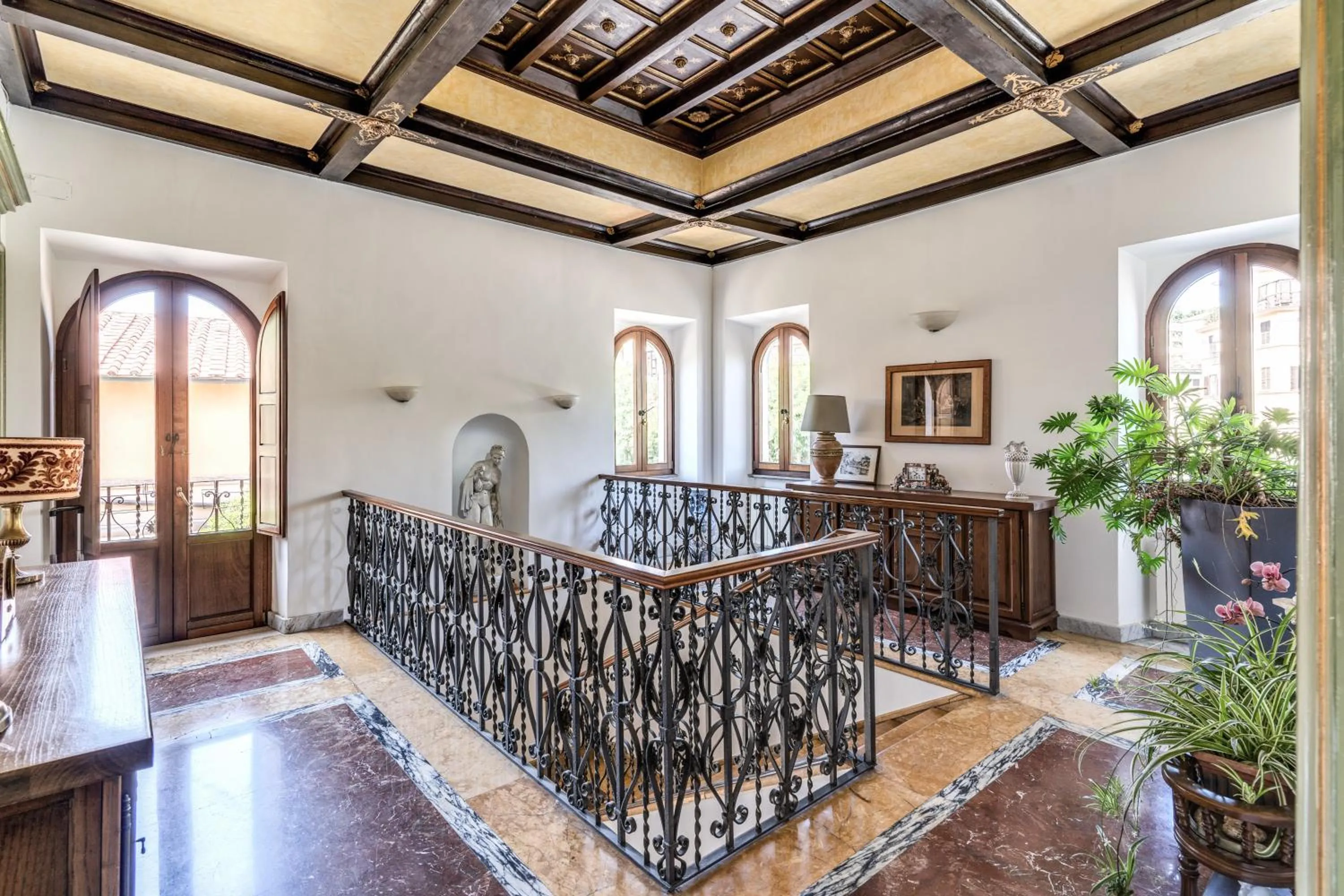 Decorative detail in Villa Alberici