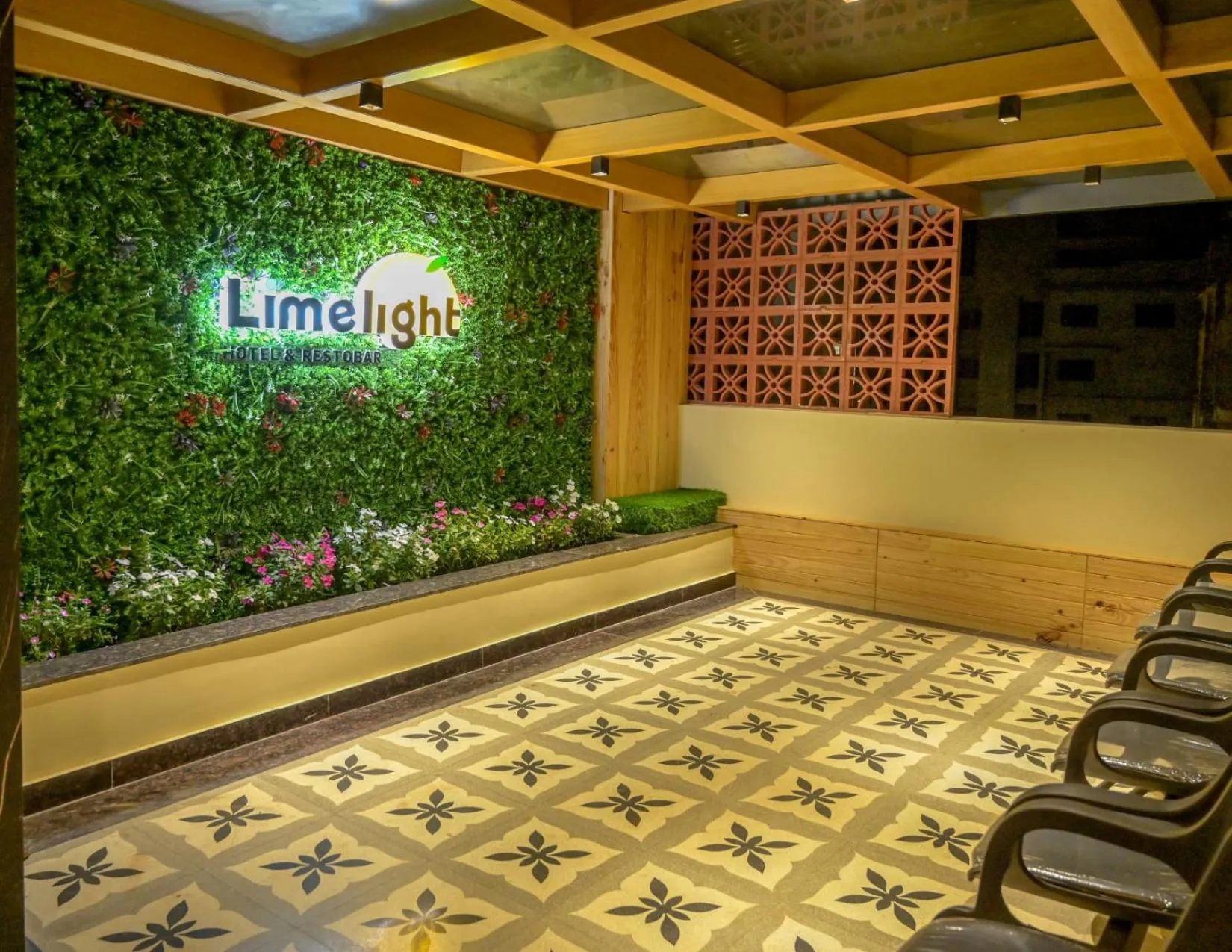 Facade/entrance in Hotel Limelight