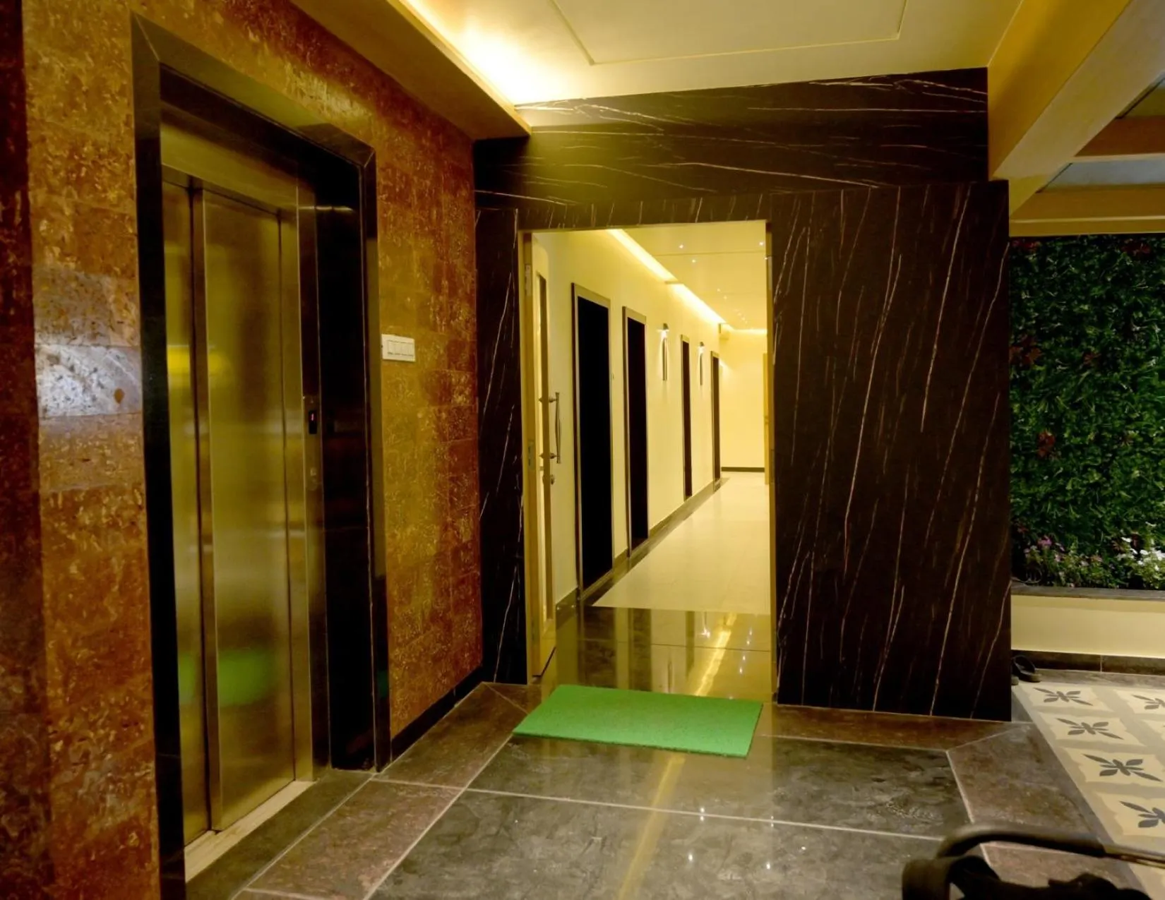 elevator in Hotel Limelight