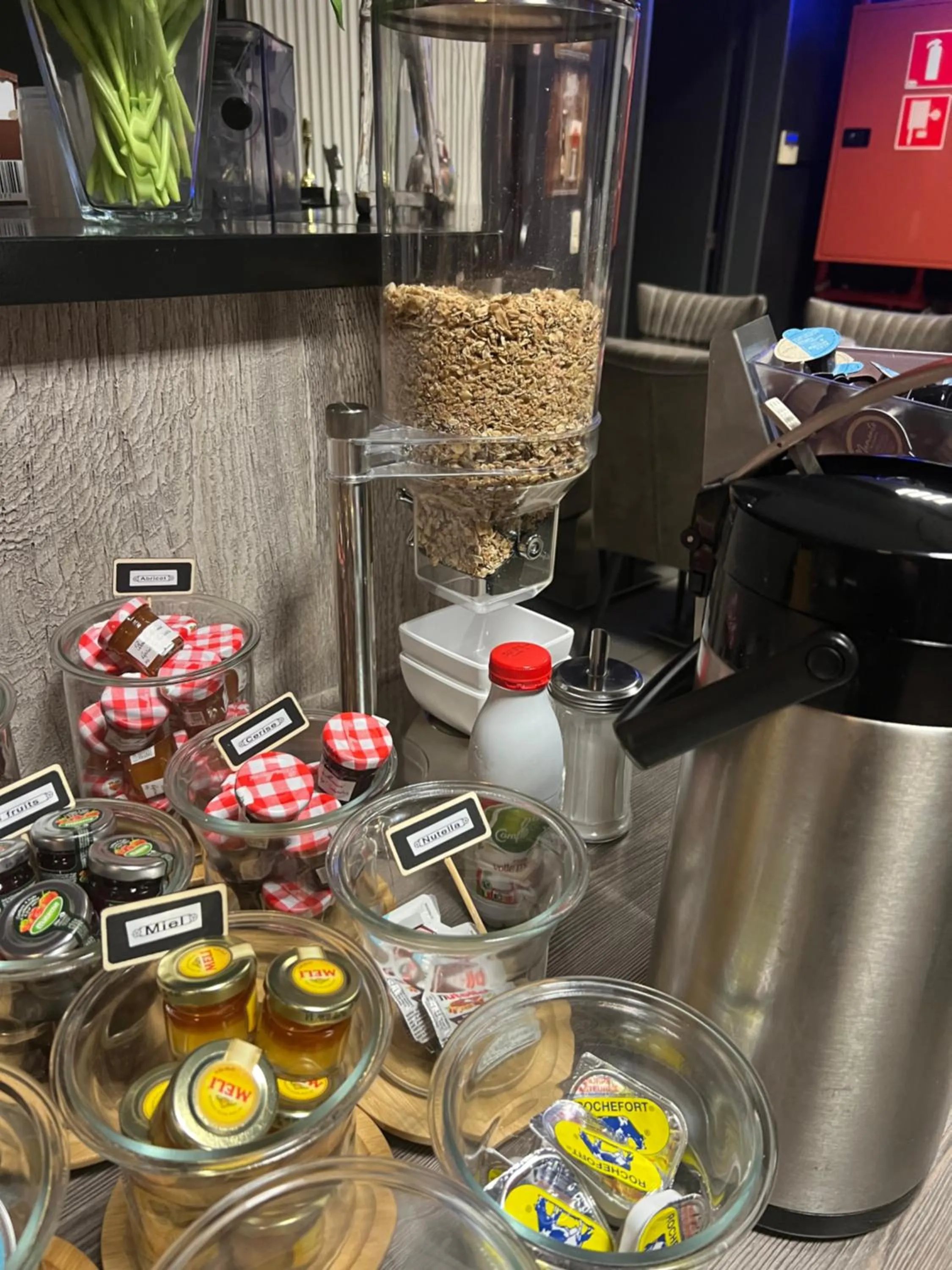 Buffet breakfast in Haras des Chartreux