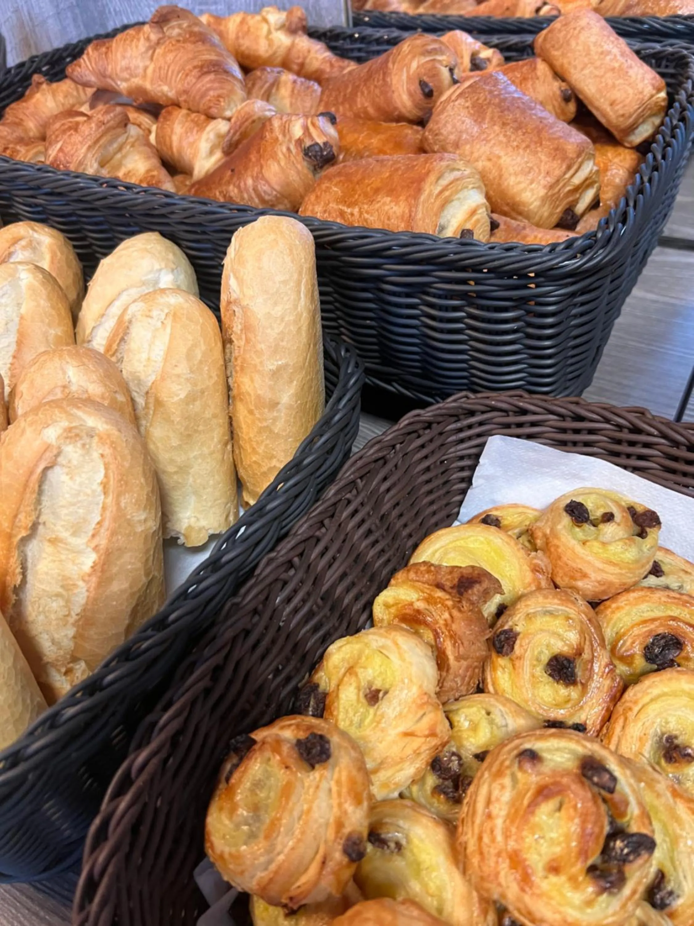 Buffet breakfast in Haras des Chartreux